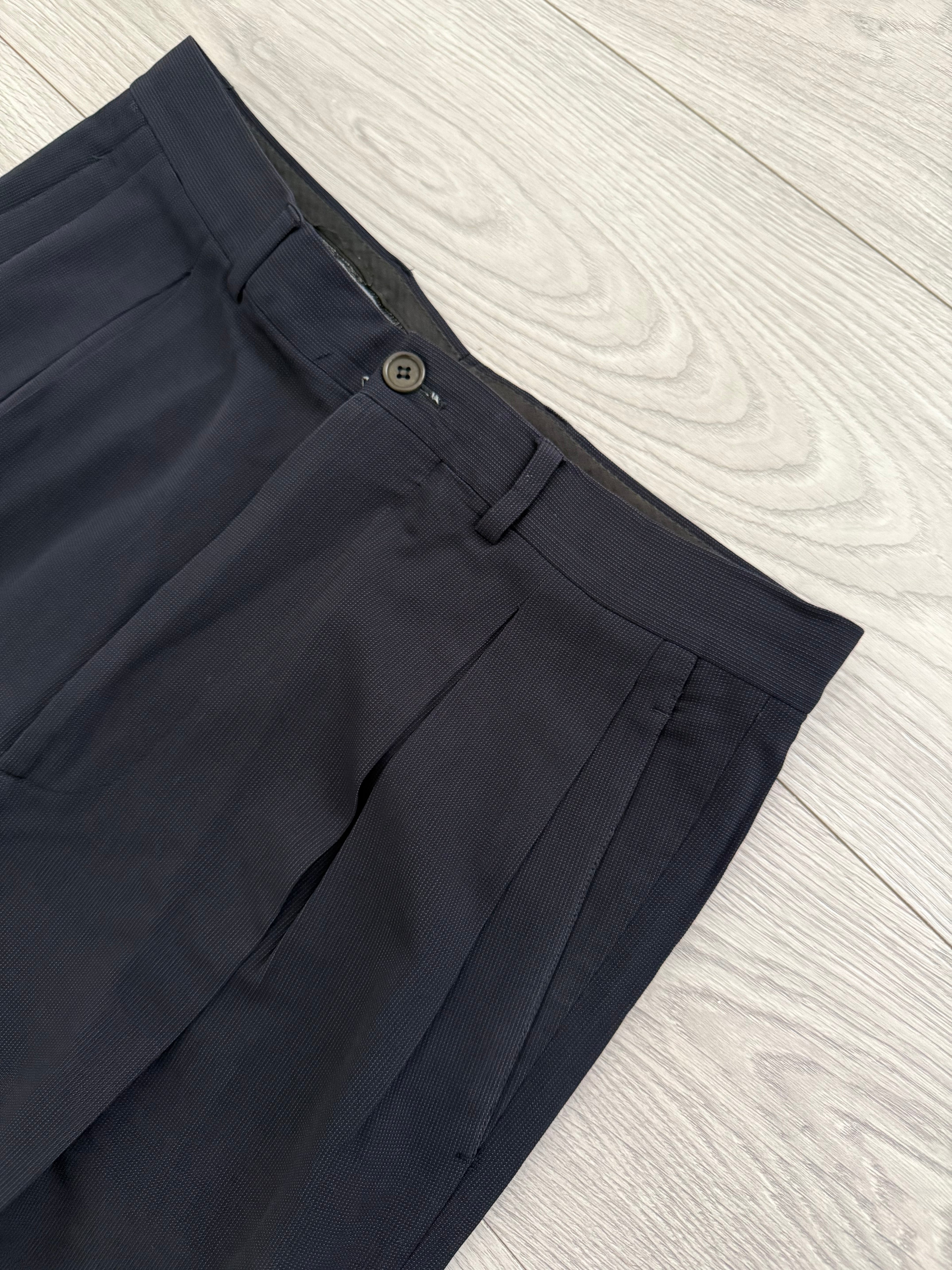 Giorgio Armani 1990s Double Breasted Pleated Navy Wool Suit  - Size L Jacket / 33" Waist