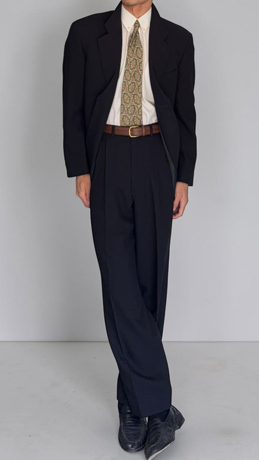 Giorgio Armani 1980s 3B Double-Pleated Wool Suit Black - Size M Jacket / 31" Waist