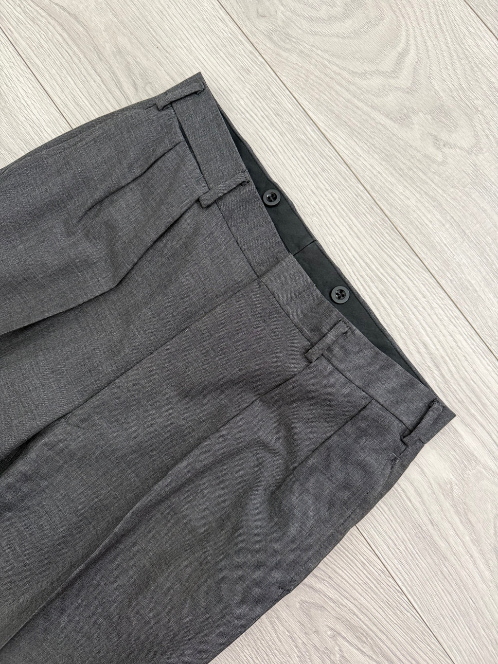 Ralph Lauren 1990s 2B Wool Grey Double-Pleated Suit - Size M Jacket / 32" Waist