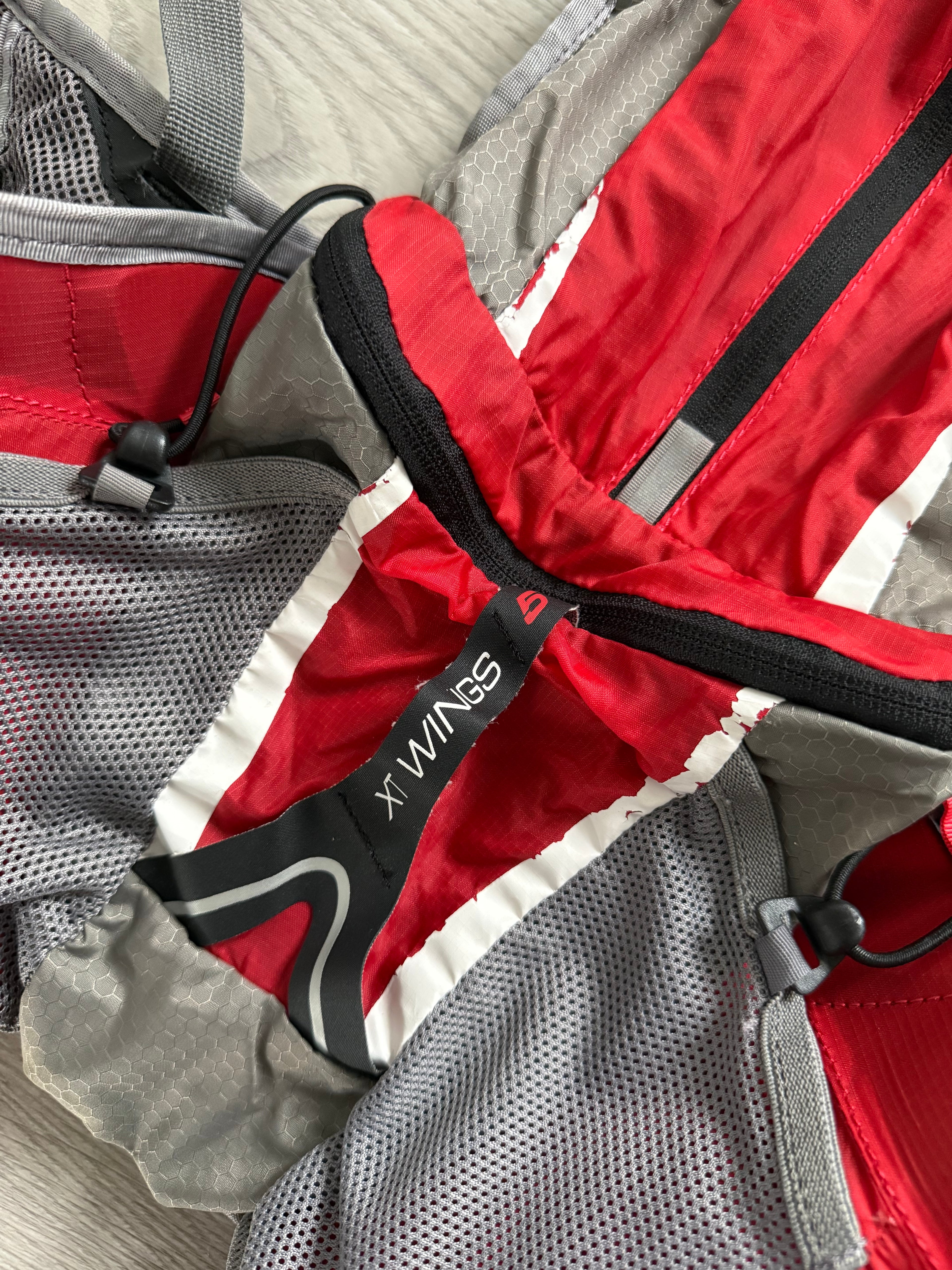 Salomon XT Wings 5 Vintage Running Hiking Pack