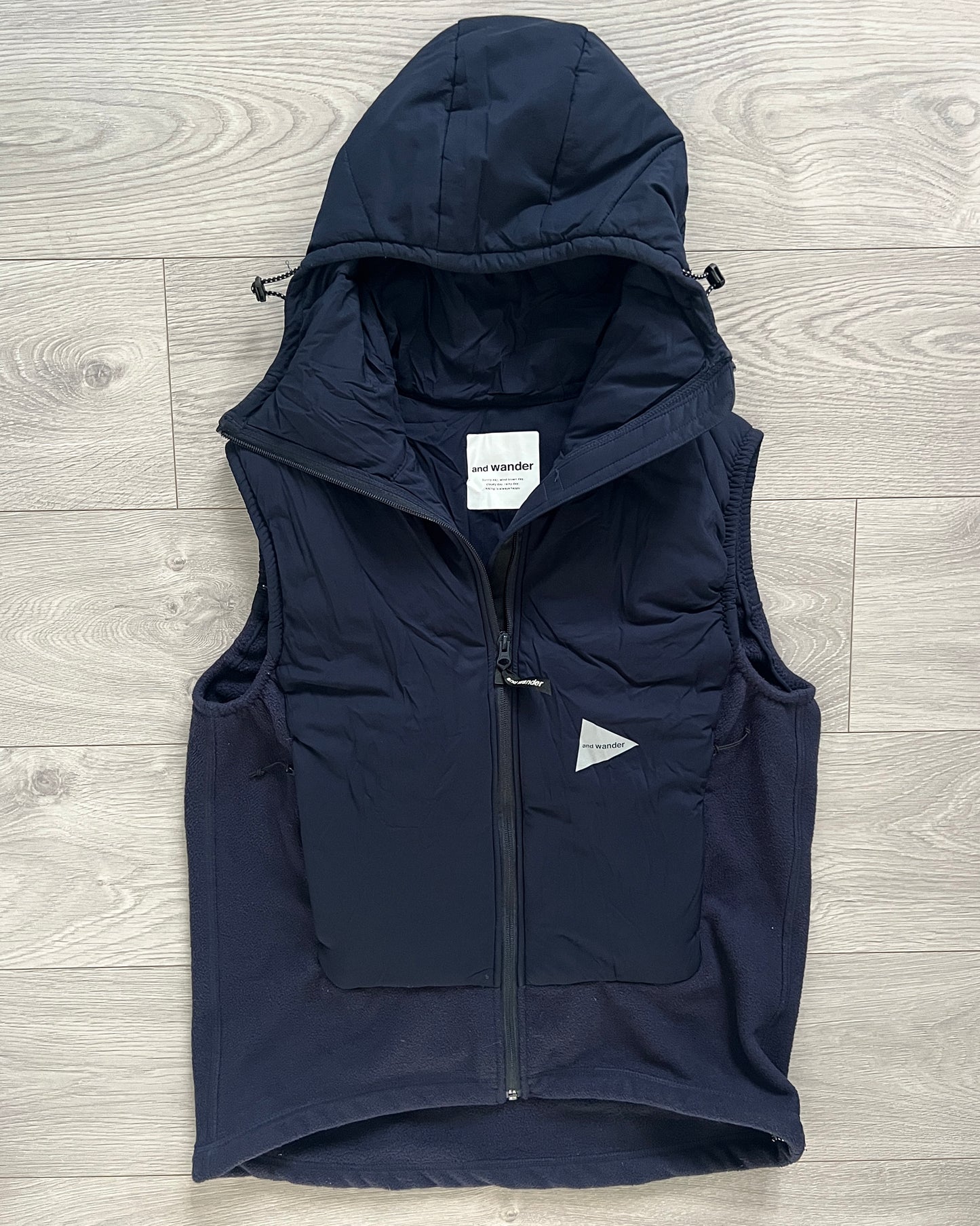 And Wander Pertex Quantum Primaloft Insulated Hybrid Vest - Size L