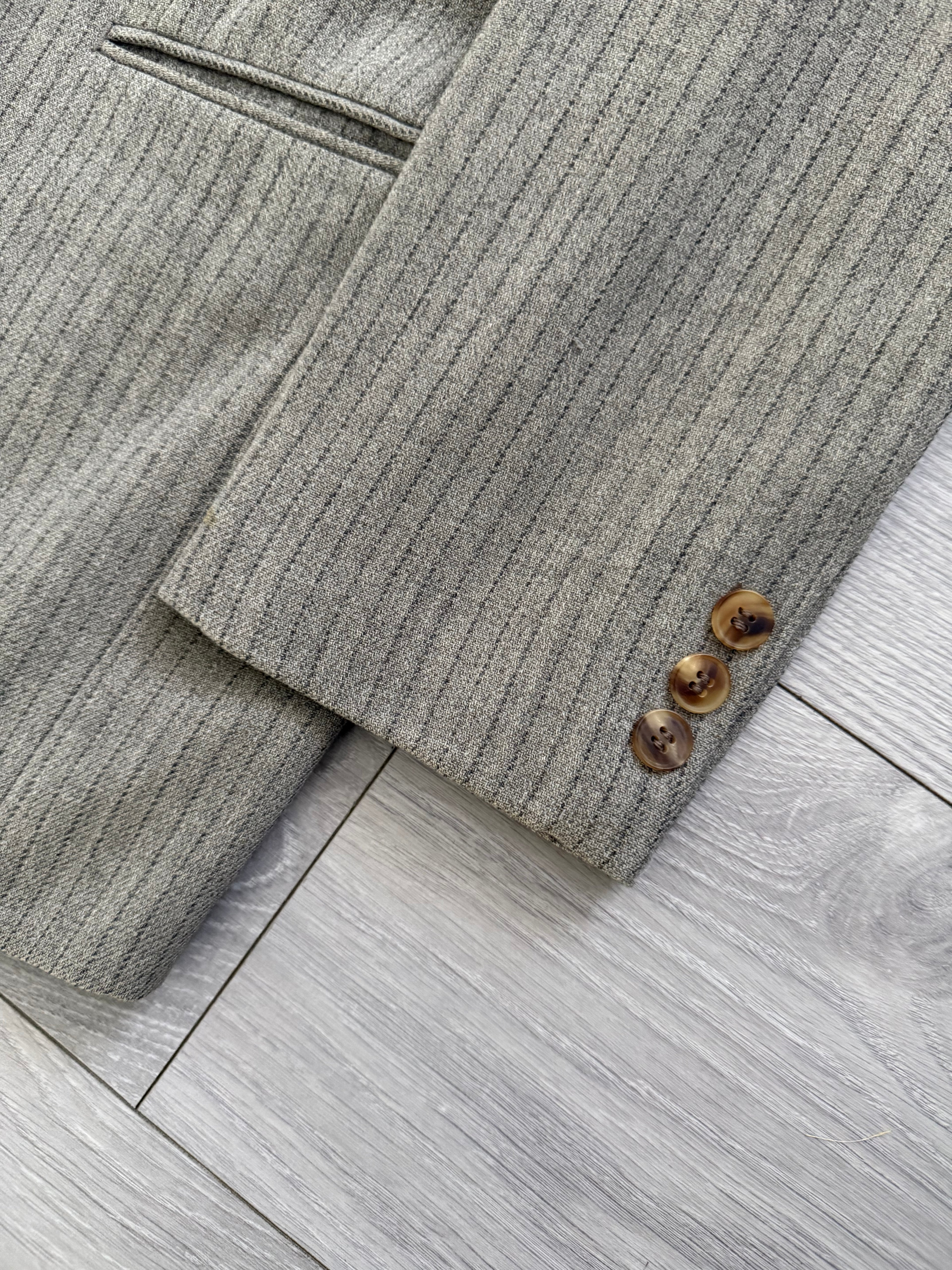 Basile 1980s Torello Viera Fabric Peaked Lapel Double Breasted Pleated Wool Suit - Size M Jacket / 31" Waist