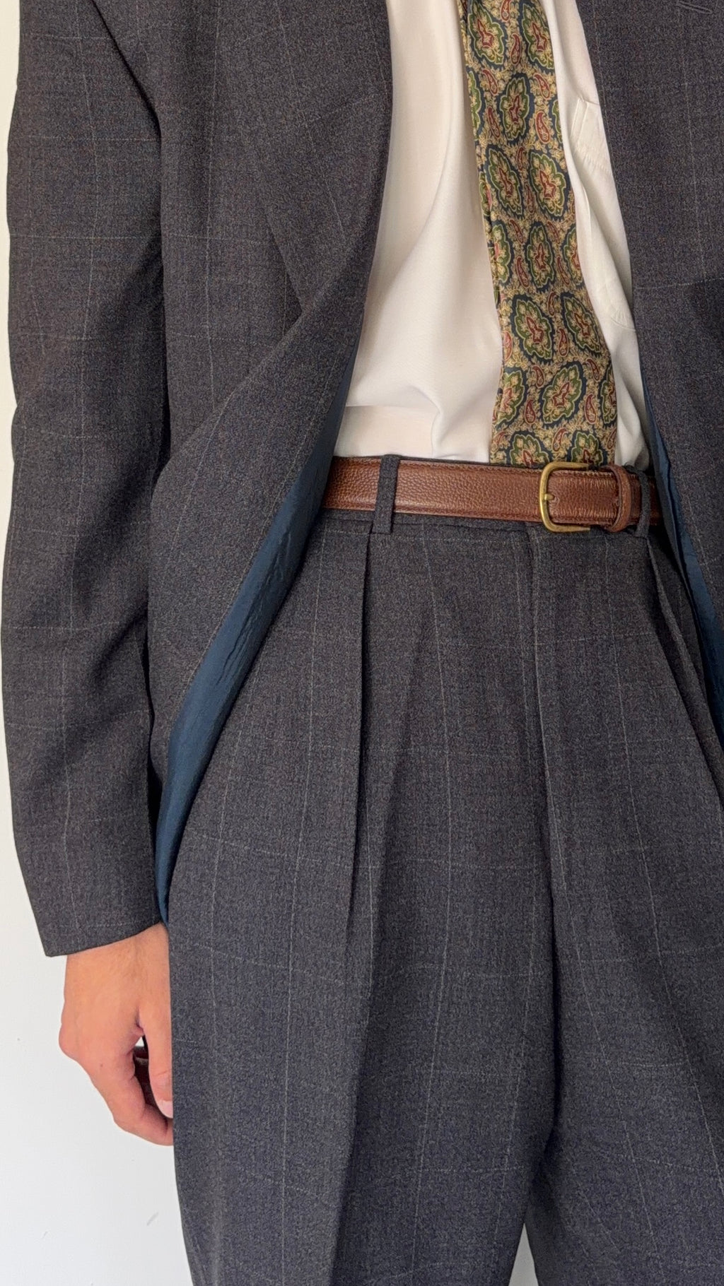 Giorgio Armani Black Label 1990s 2B Double-Pleated Suit Grey - Size L Jacket / 33" Waist
