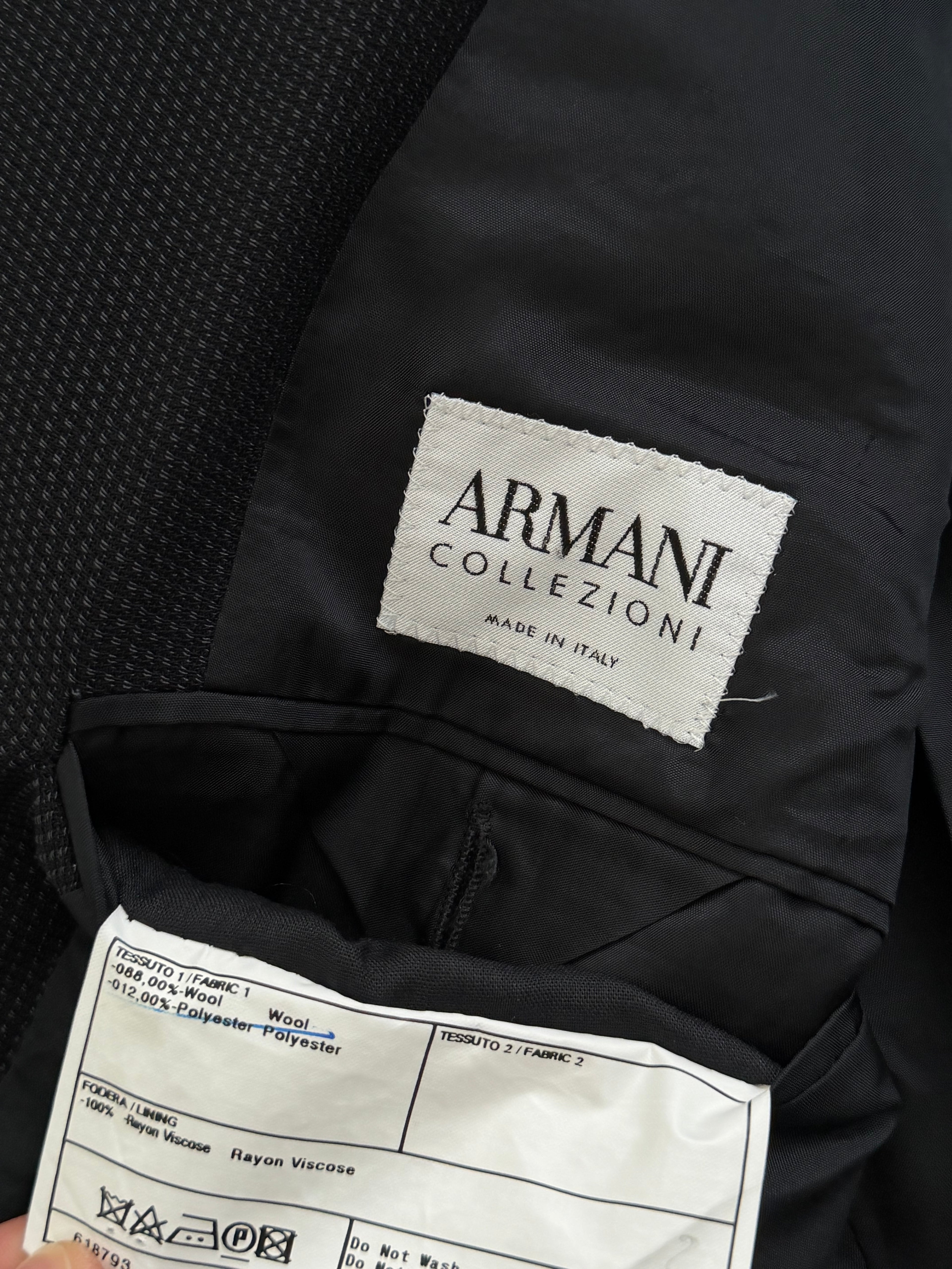 Armani 1990s 2B Pleated Textured Wool Black Suit - Size M Jacket / 32" Waist
