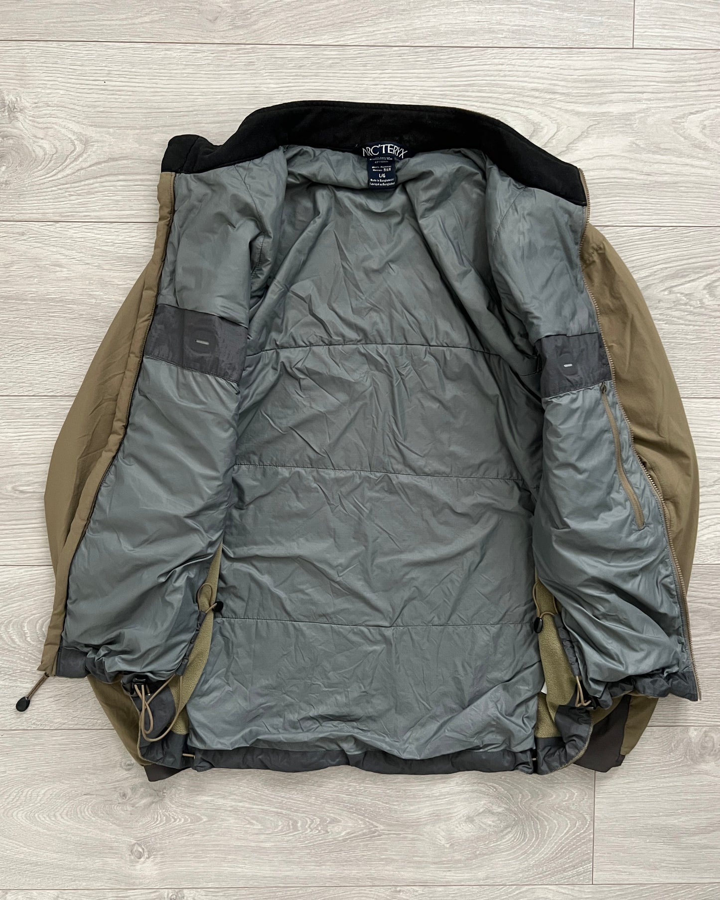 Arcteryx LEAF Atom LT Insulated Jacket in Crocodile - Size L