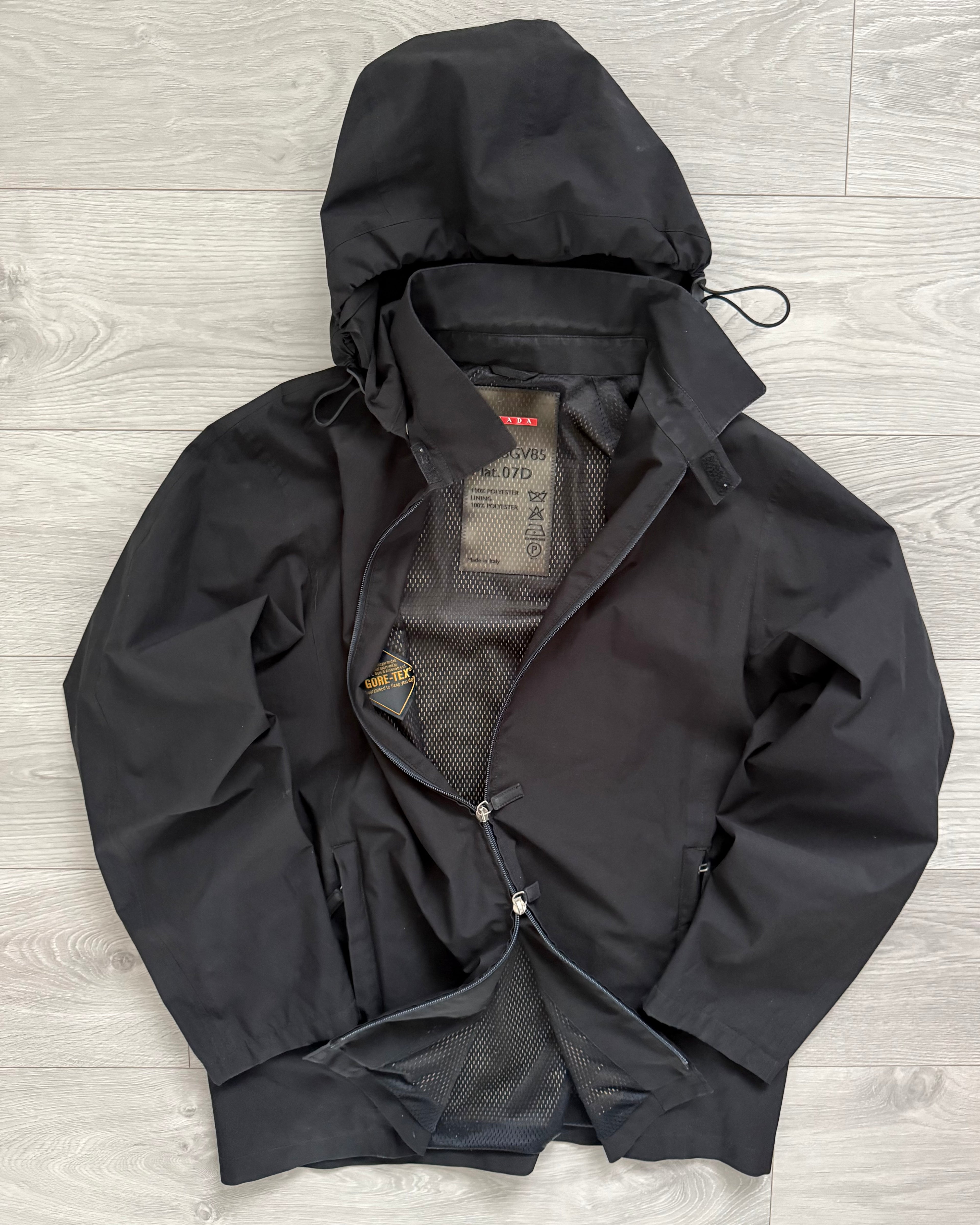 Prada Sport 00s Gore-Tex Technical Jacket - Size M