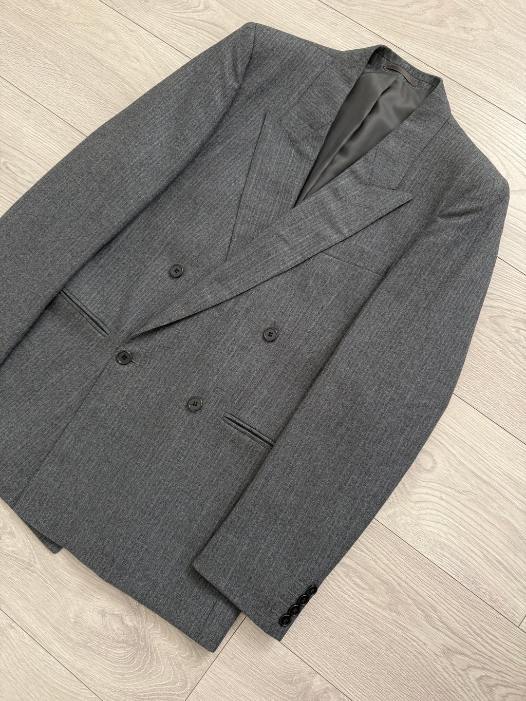 Vintage 1980s Peaked Lapel Double Breasted Pleated Wool Suit Grey Made in England - Size S Jacket / 30" Waist