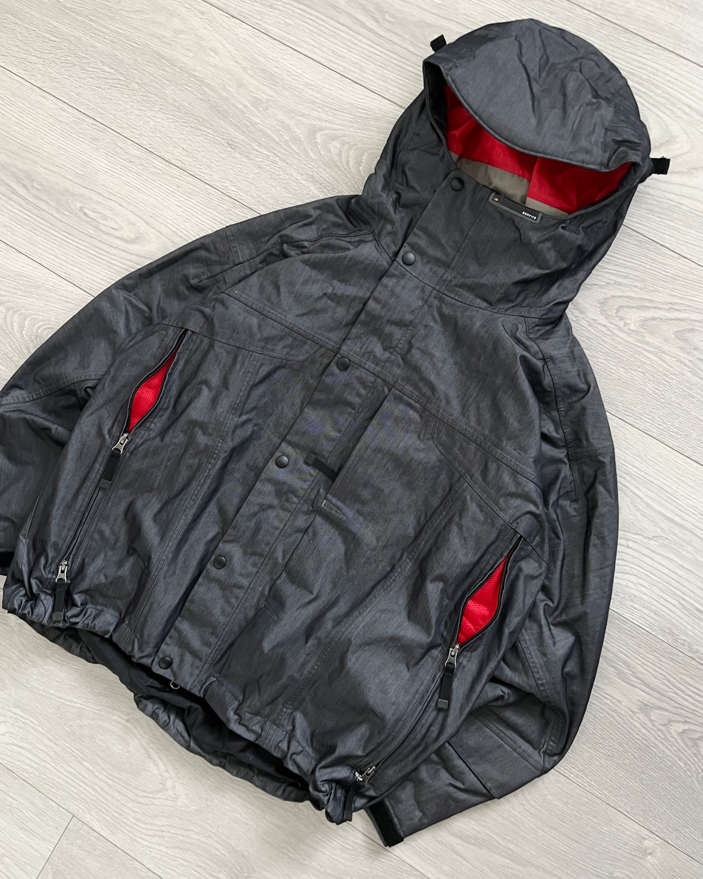 Bonfire by Salomon AW2002 T20 Fusion Waterproof Jacket - Size S