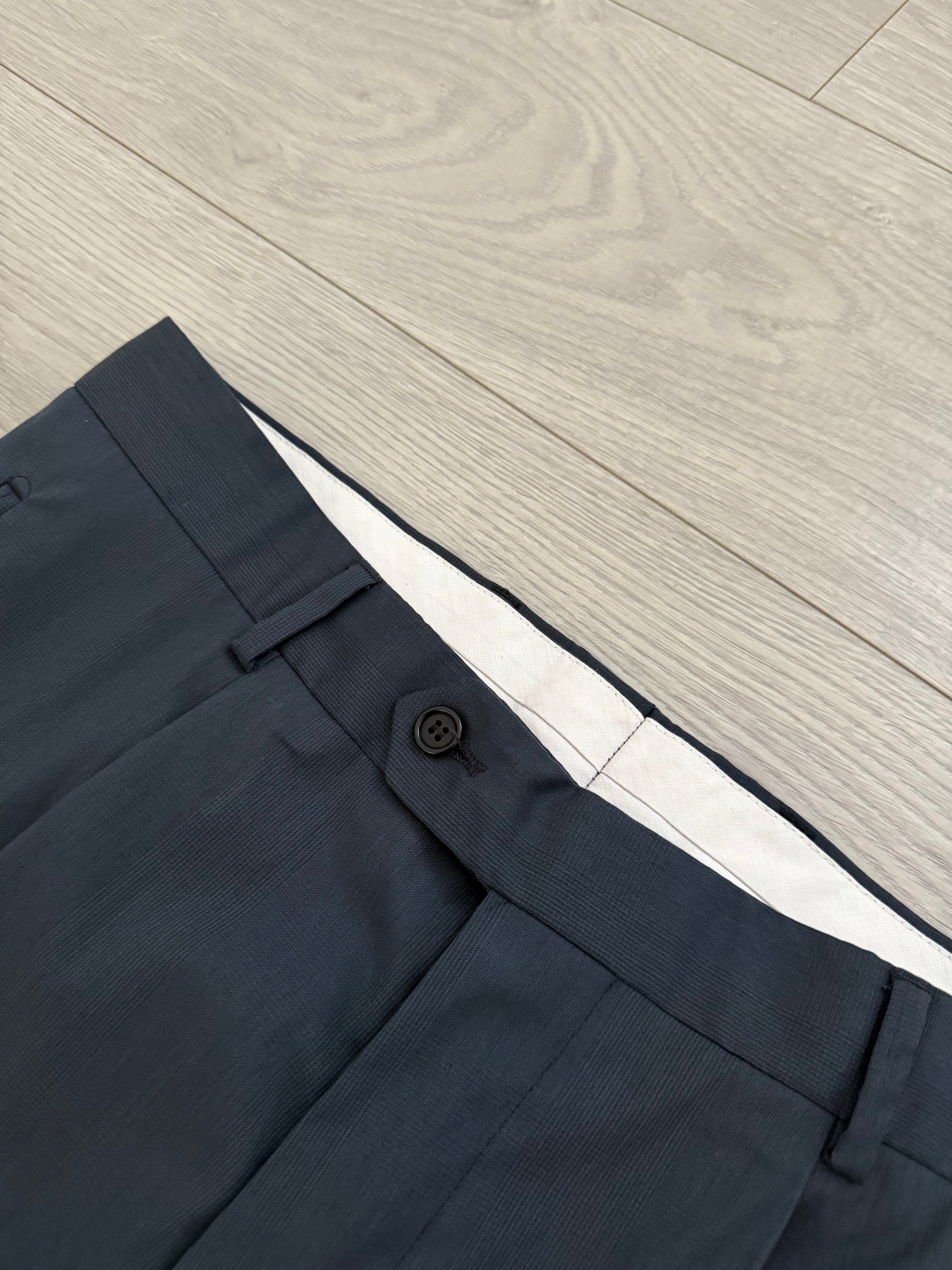 Hugo Boss 1980s 3B Gunmetal Blue Pleated Wool Suit - Size L Jacket / 34" Waist
