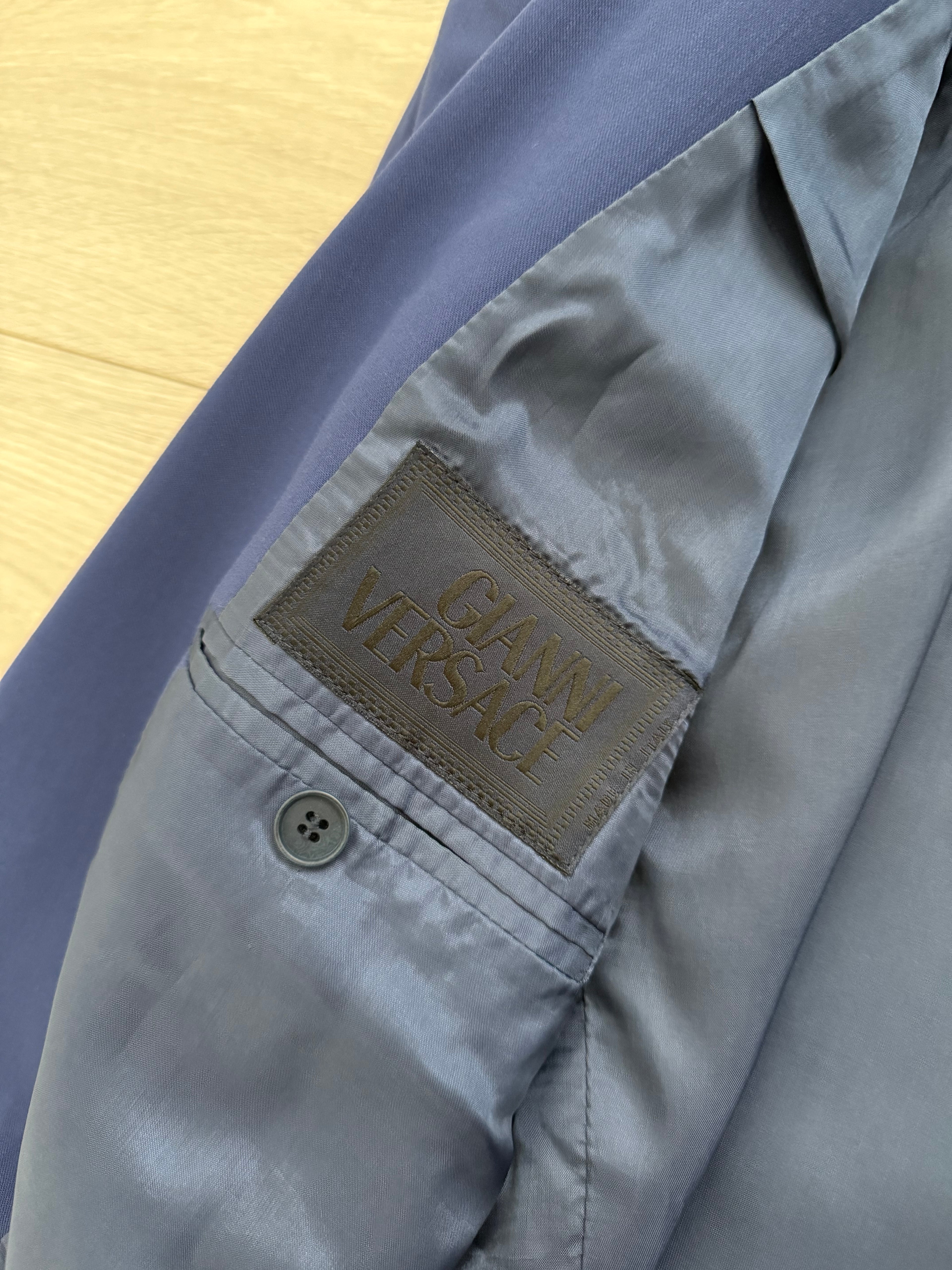 Versace 1980s Draped Hidden Button Peaked Lapel Double Breasted Pleated Wool Suit - Size L Jacket / 32" Waist