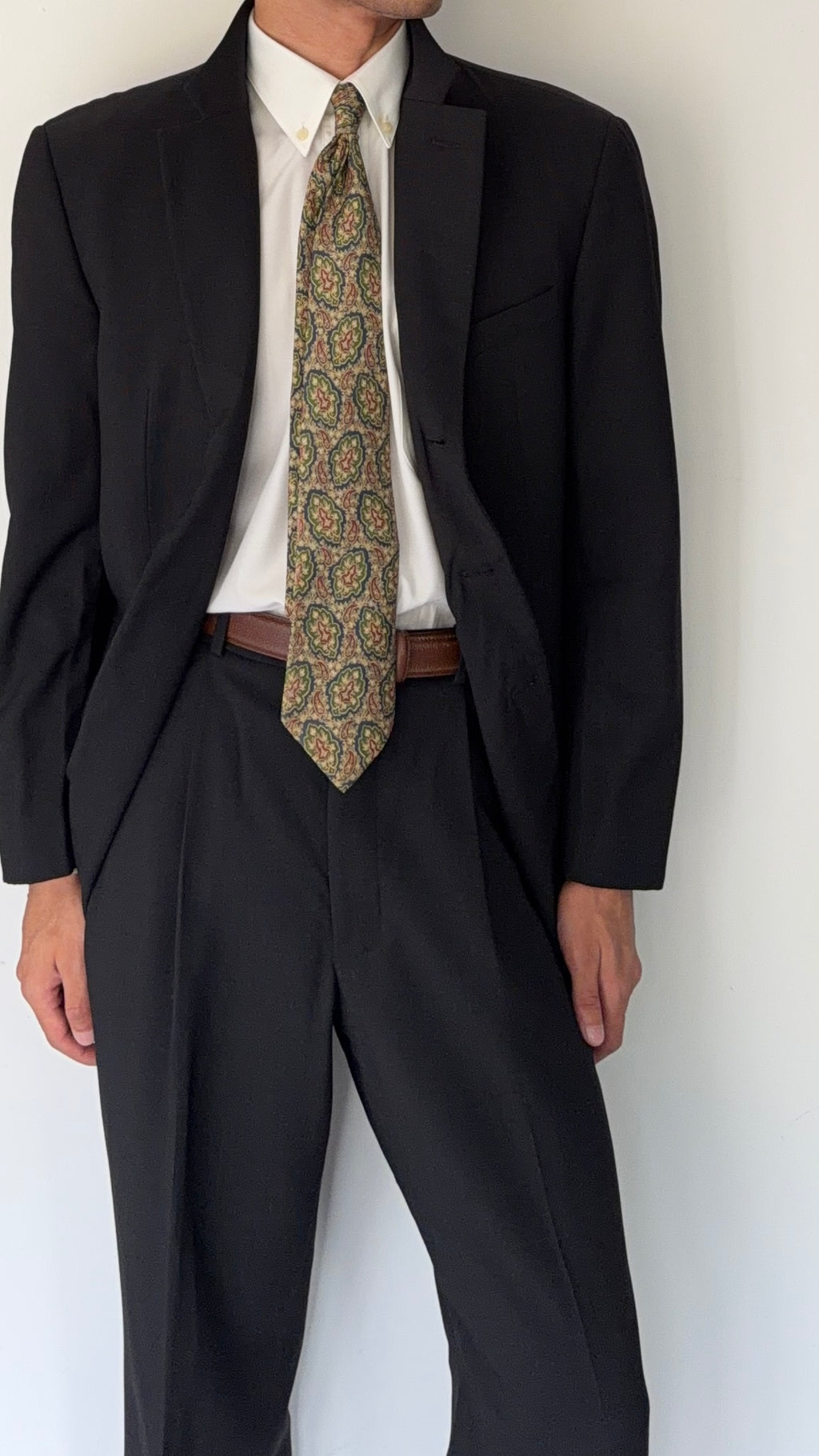 Armani 1990s Rolled 3B Textured Wool Dark Grey Suit - Size L Jacket / 34" Waist