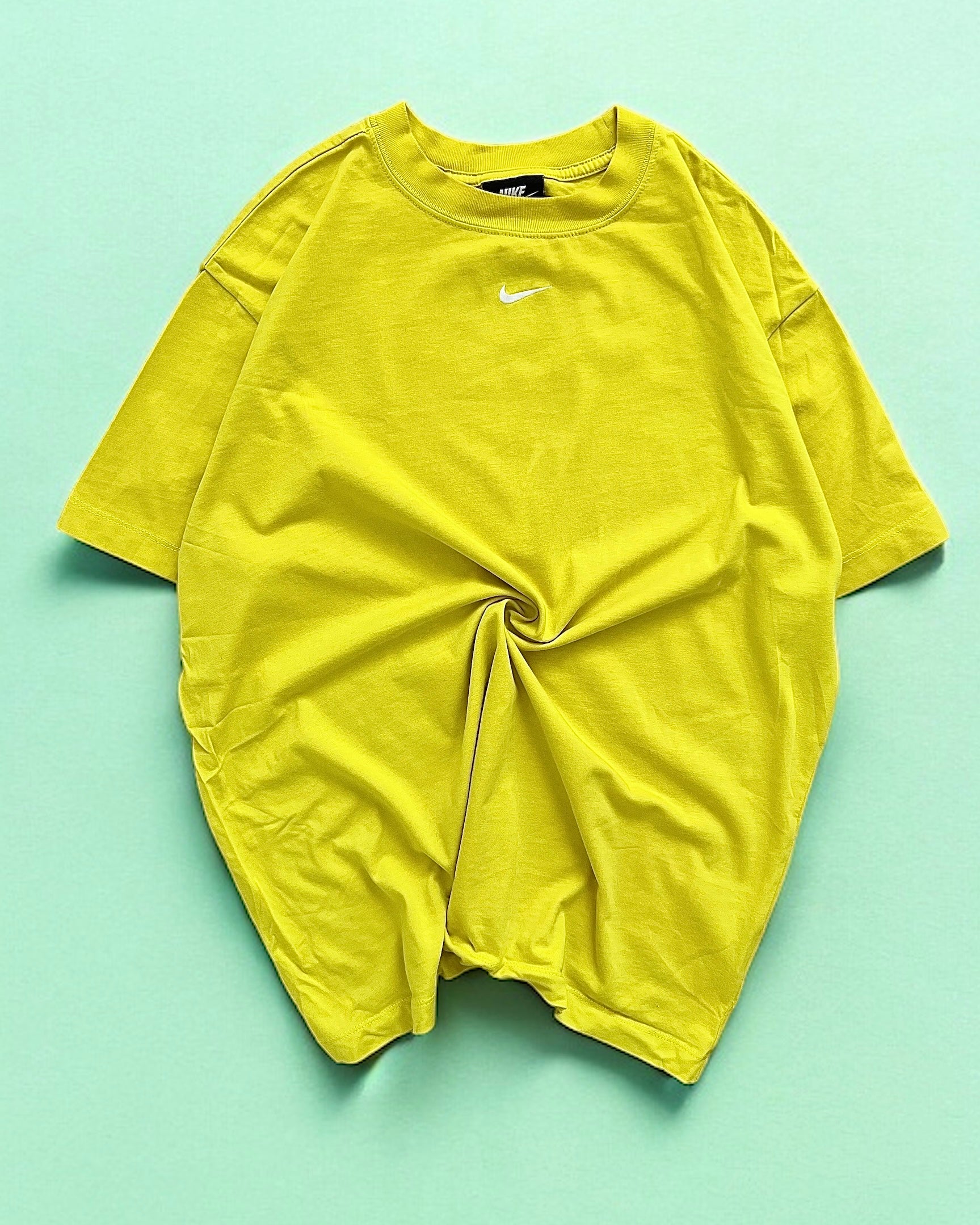 Nike Embroidered Centre Swoosh T-Shirt - Size M