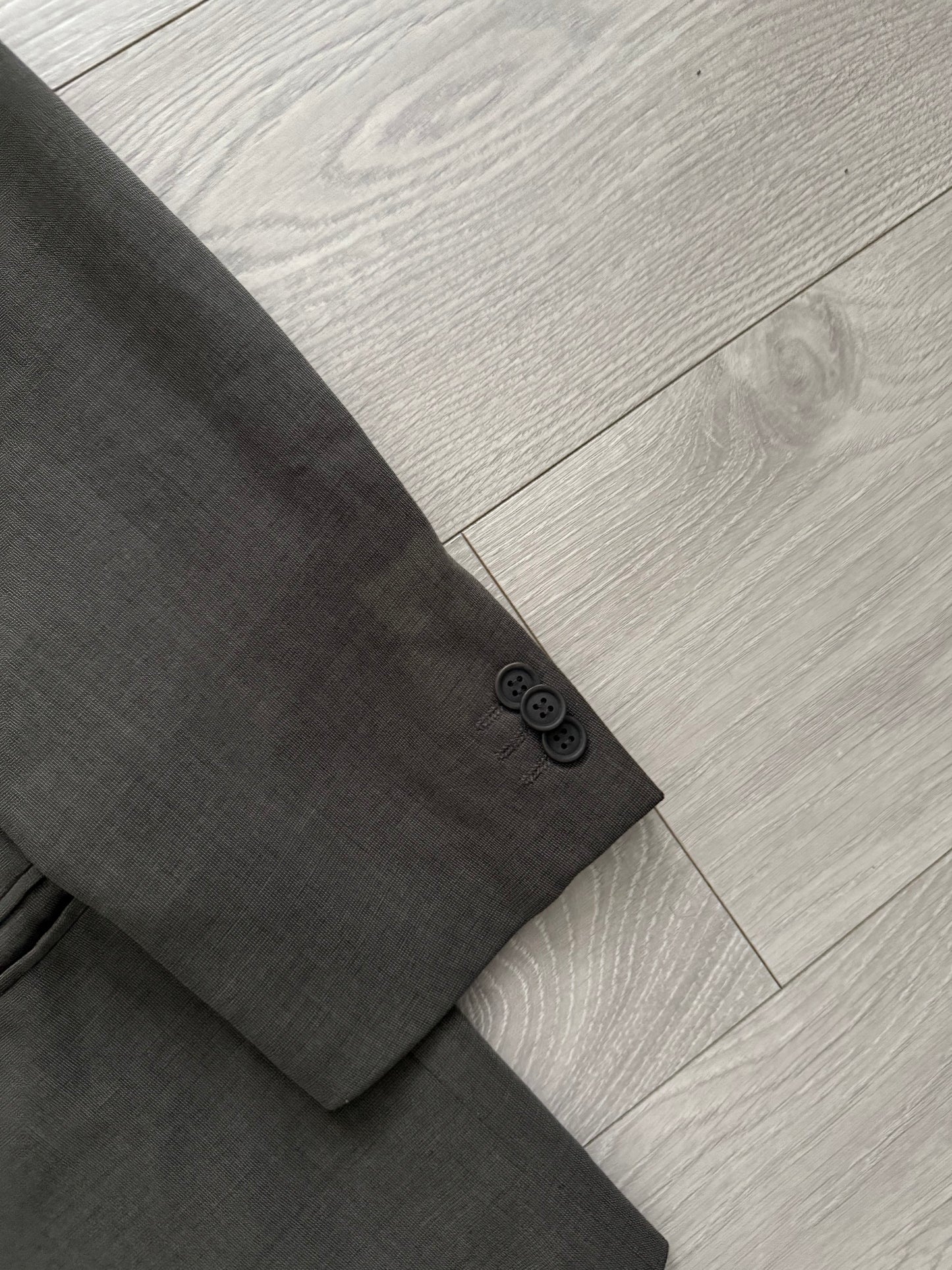 Giorgio Armani 1990s Brown Pleated Wool Suit - Size M Jacket / 32" Waist