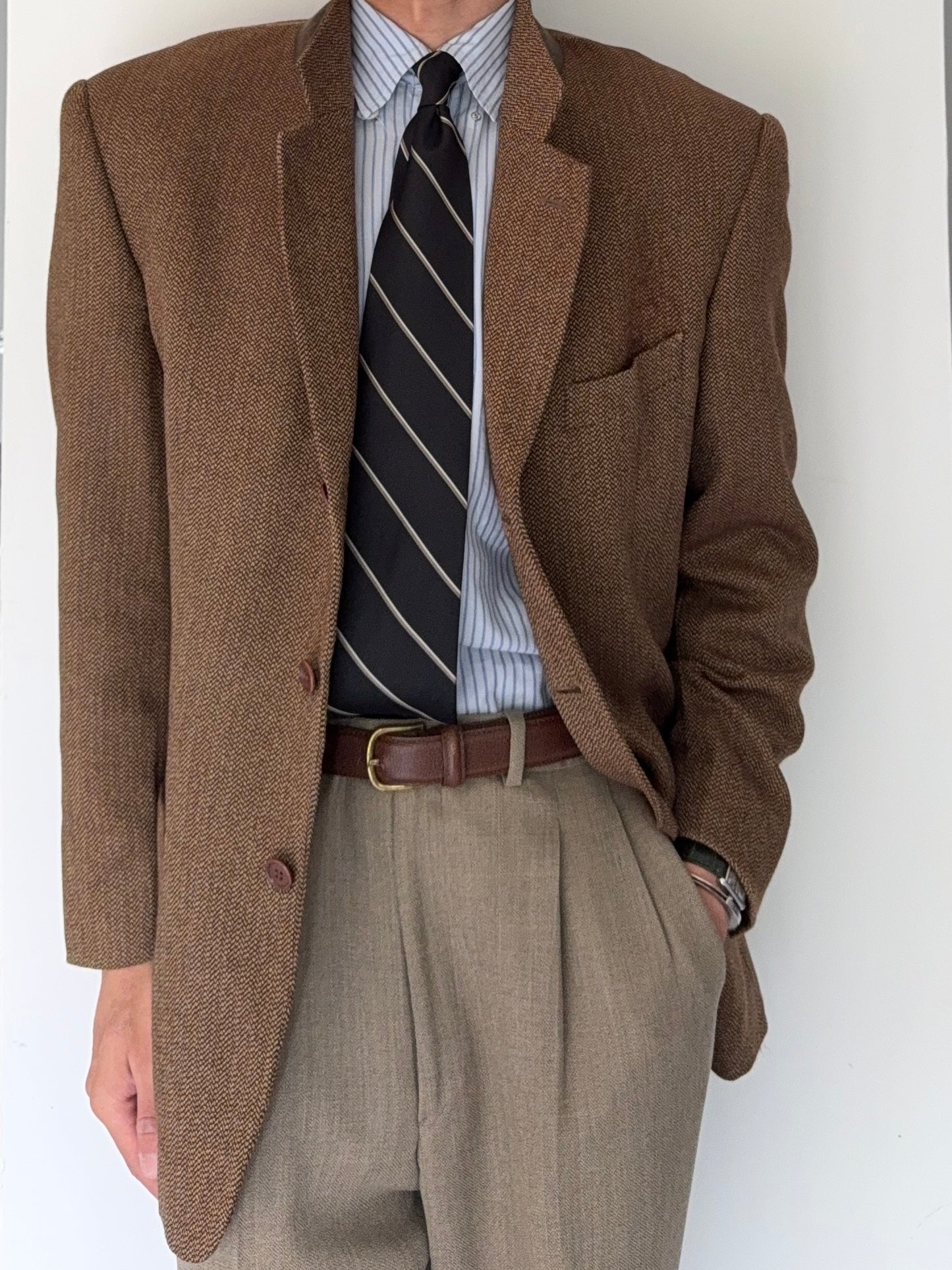 Valentino 1980s Micro Herringbone 3B Tobacco Brown Wool Sports Blazer Jacket - Size L