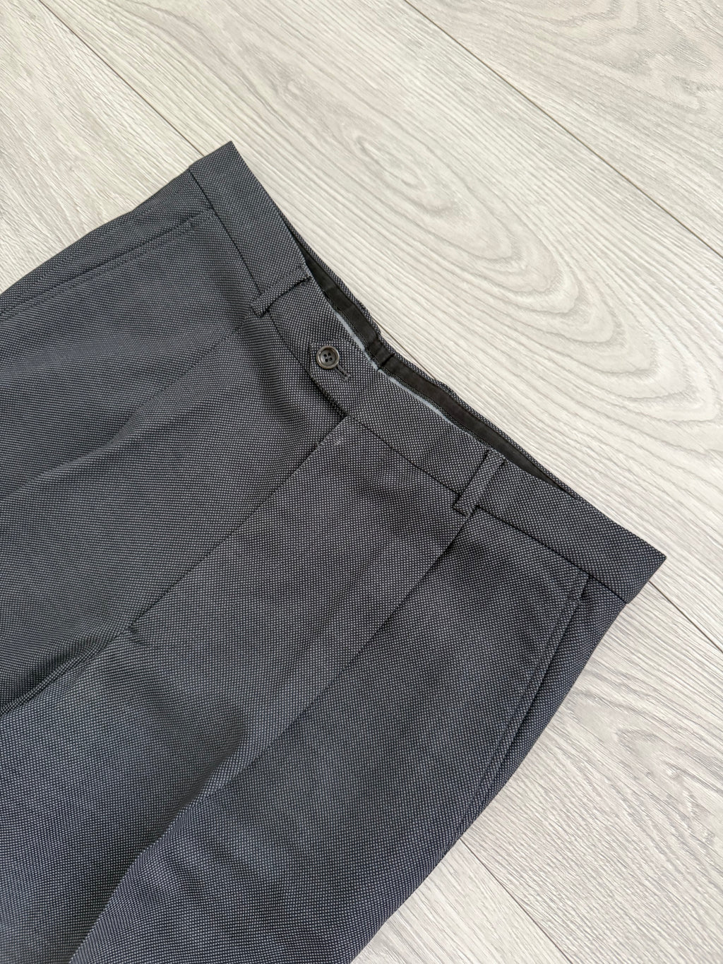 Armani 1990s Peaked Lapel Double Breasted Pleated Wool Grey Suit - Size L Jacket / 34" Waist