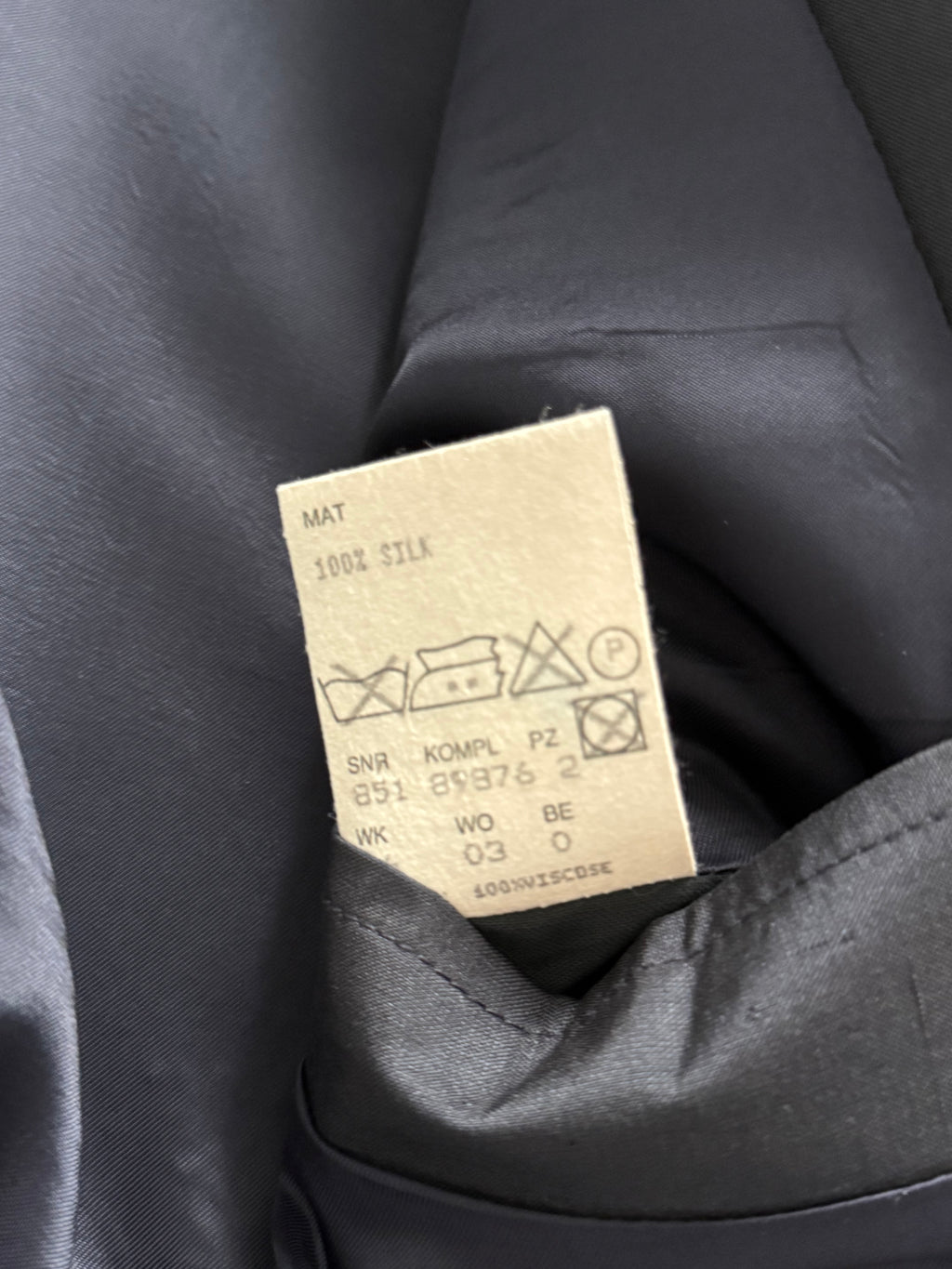 Hugo Boss 1980s 'Tango' Double Breasted Peaked Lapel Silk Suit - Size XL Jacket / 35" Waist