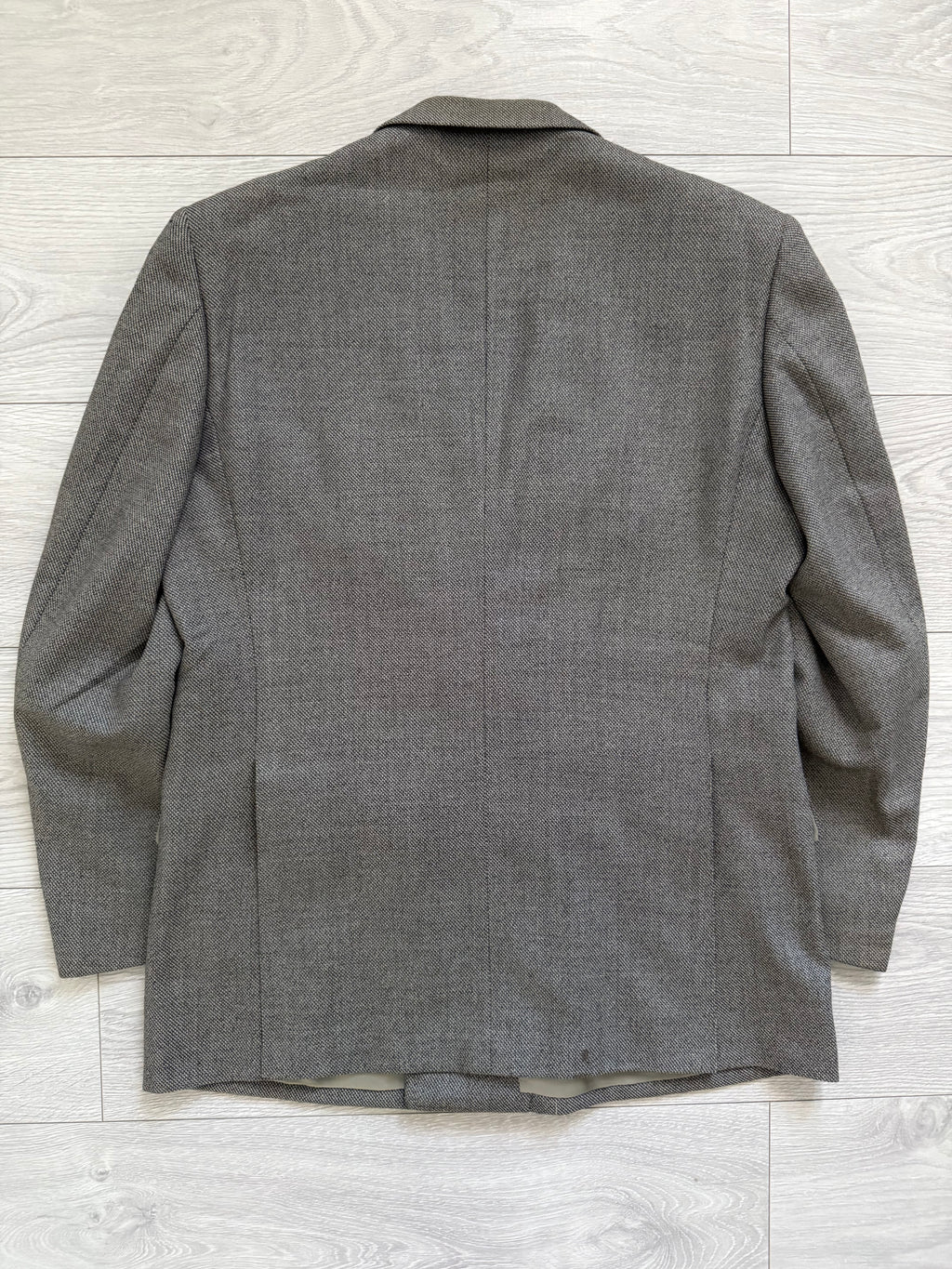 Burberry 1990s Peak Lapel Double Breasted Pleated Textured Taupe Grey Suit - Size M Jacket / 32" Waist
