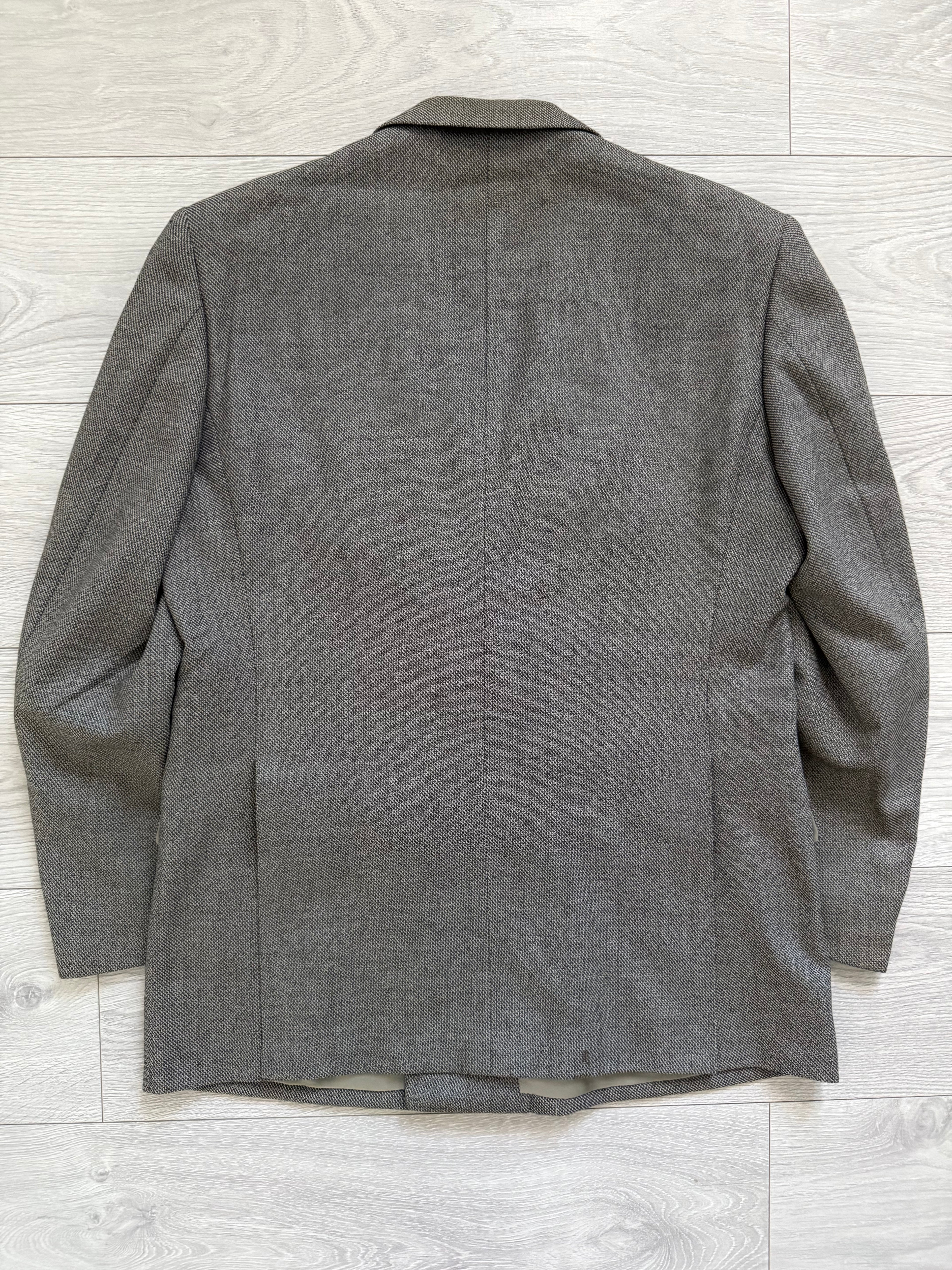 Burberry 1990s Peak Lapel Double Breasted Pleated Textured Taupe Grey Suit - Size M Jacket / 32" Waist