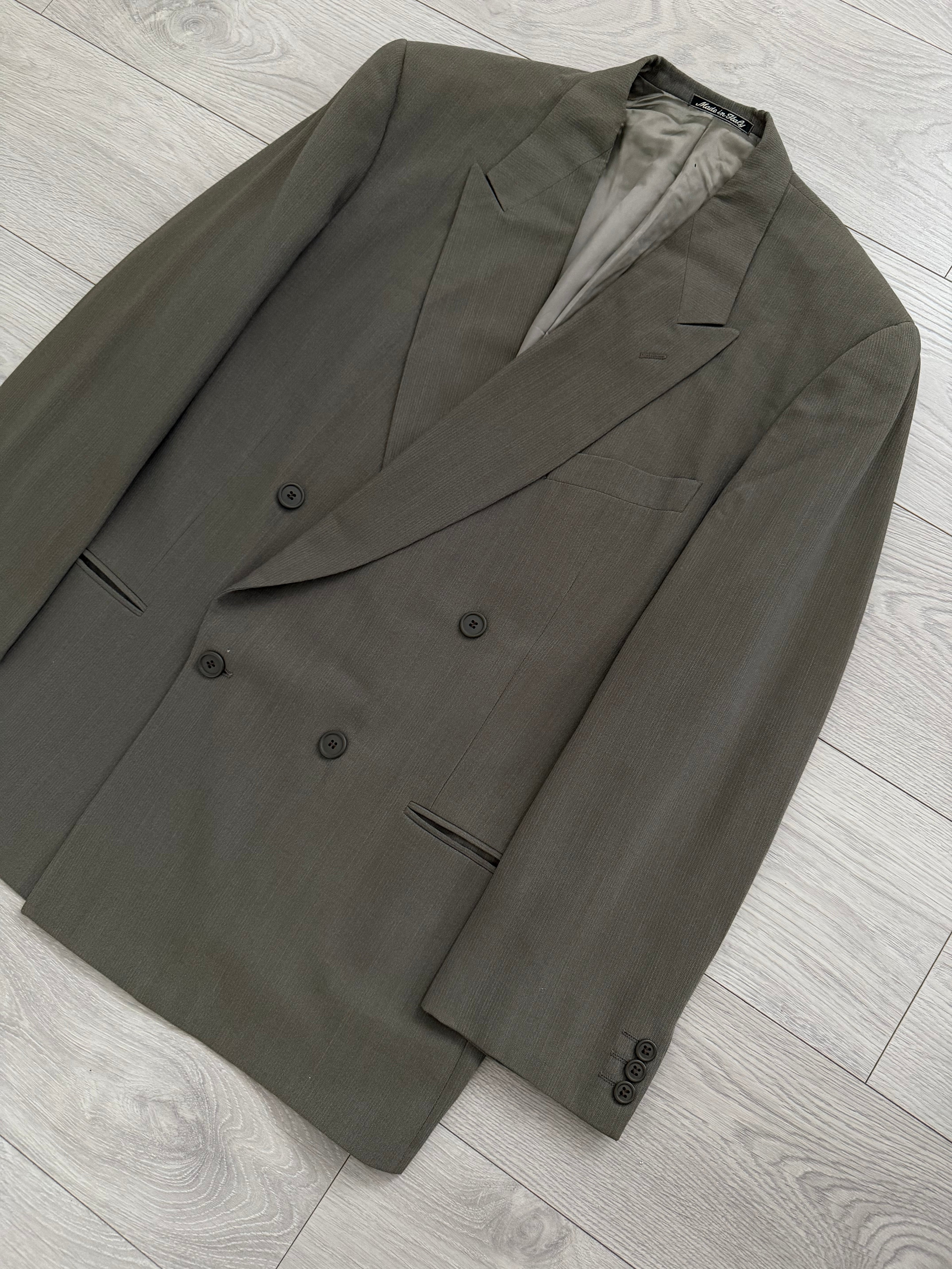 Giorgio Armani 1980s Taupe Charcoal Peaked Lapel Double Breasted Ribbed Weave Pleated Wool Suit - Size XL Jacket / 32" Waist