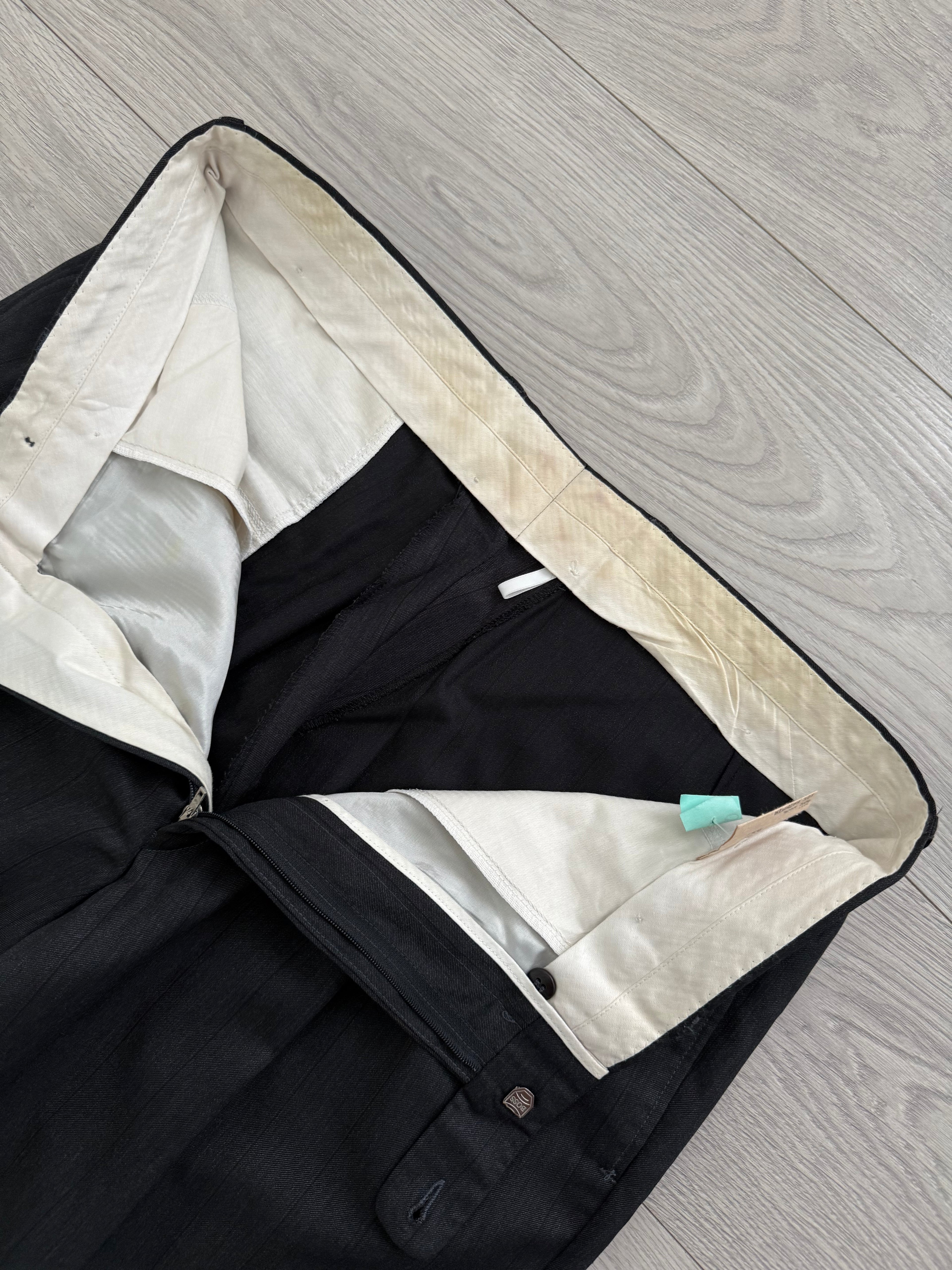 Hugo Boss 1980s 'Al Capone' Double Breasted Pleated Wool Cashmere Suit - Size XXL Jacket / 36" Waist