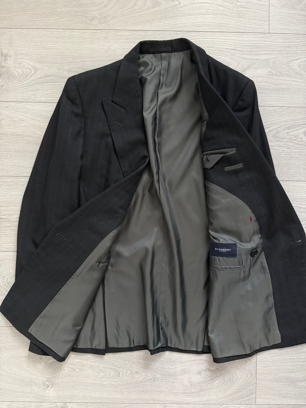 Burberry 1990s Peak Lapel Double Breasted Pleated Black Grey Suit - Size M Jacket / 32" Waist