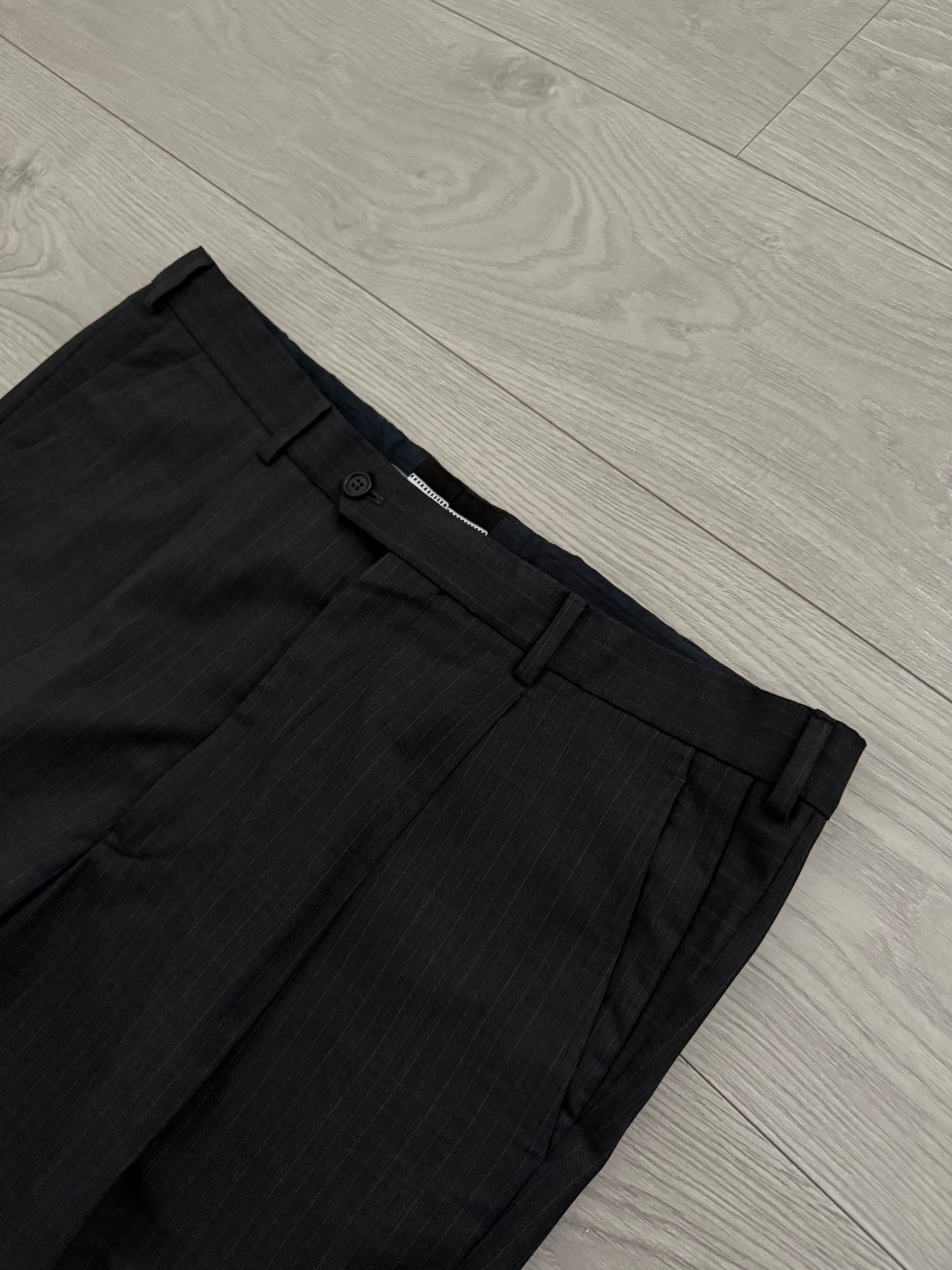 Giorgio Armani 1990s Striped Pleated Wool Suit - Size L Jacket / 36" Waist