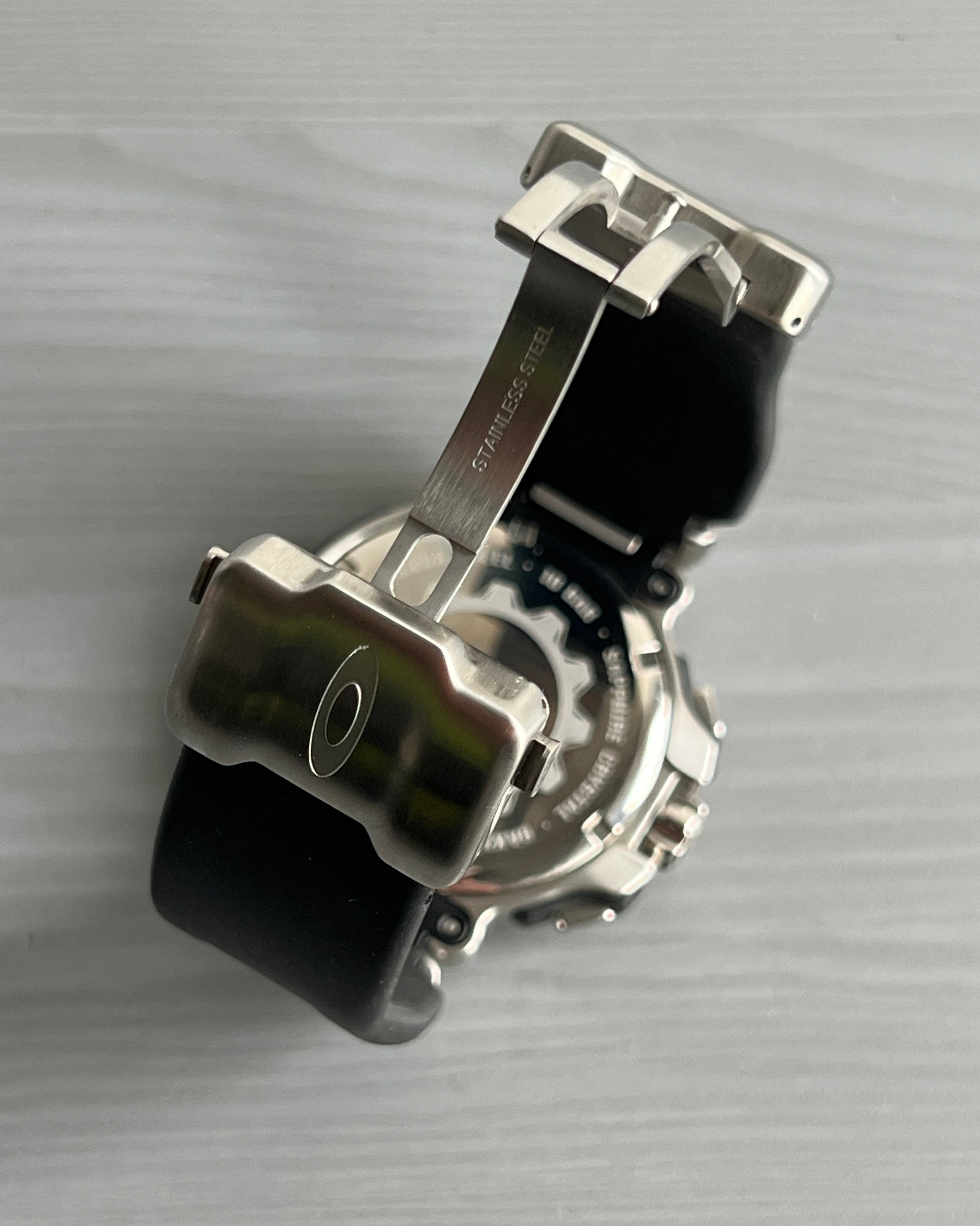 Oakley Crankcase Large 3-Hand Stainless Steel Carbon Watch