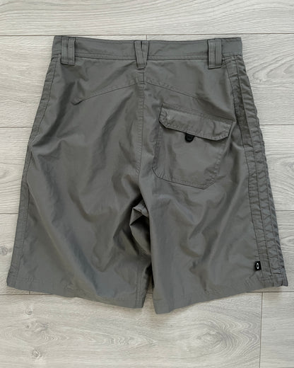 Oakley 00s Technical Multi-Pocket Shorts - Size 31