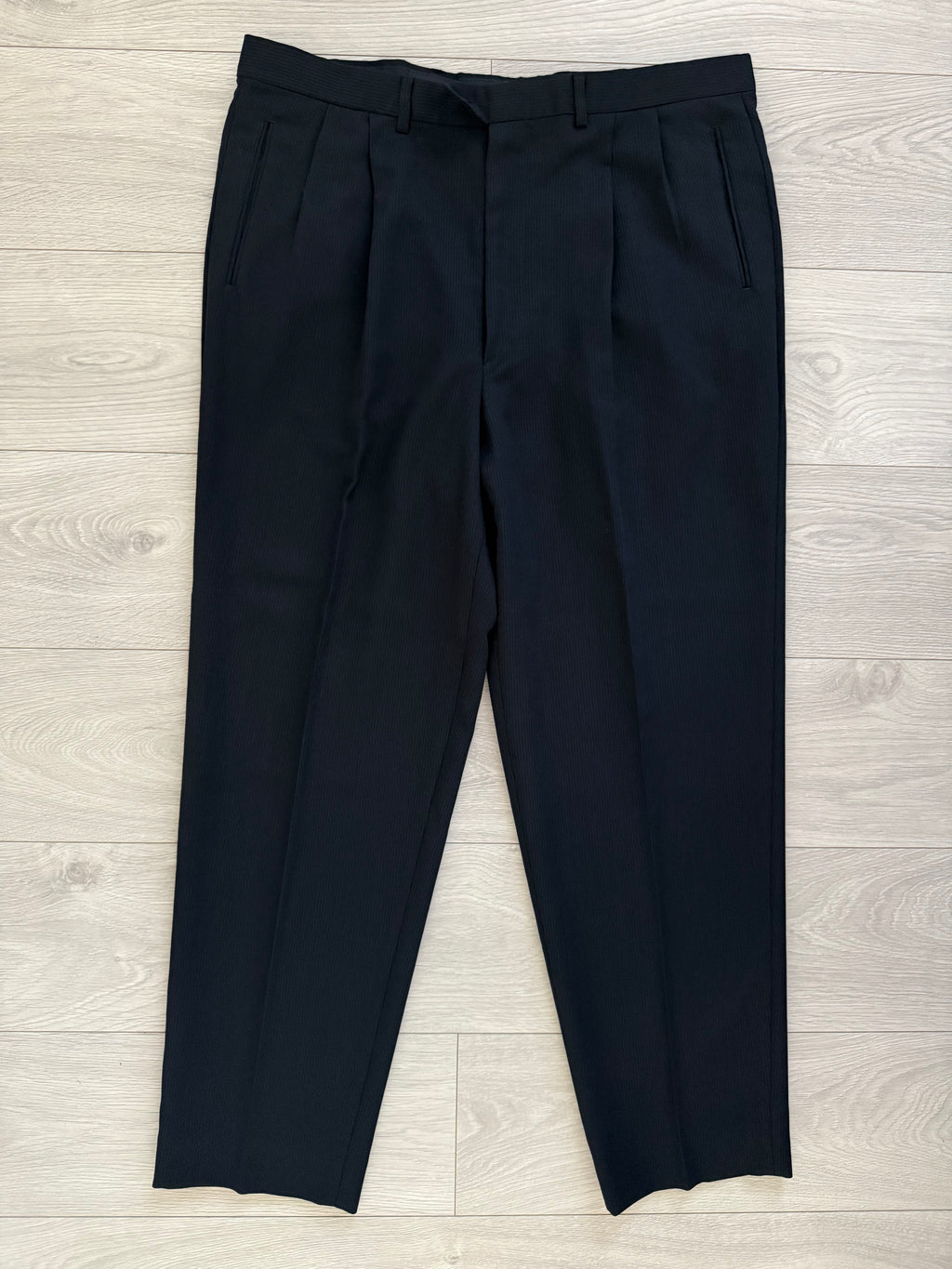 Giorgio Armani 1980s 3B Wool Ribbed Weave Navy Pleated Suit - Size XXL Jacket / 38" Waist