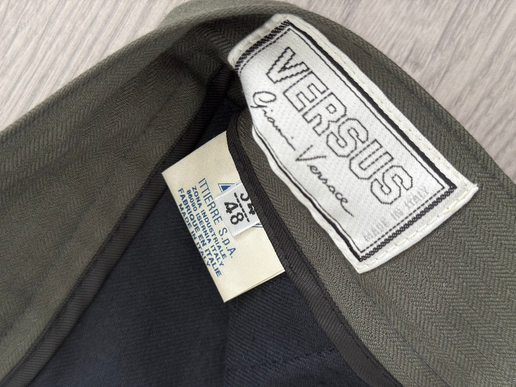 Versace 1980s Peak Lapel Double Breasted Pleated Draped Wool Green Suit - Size M Jacket / 31" Waist