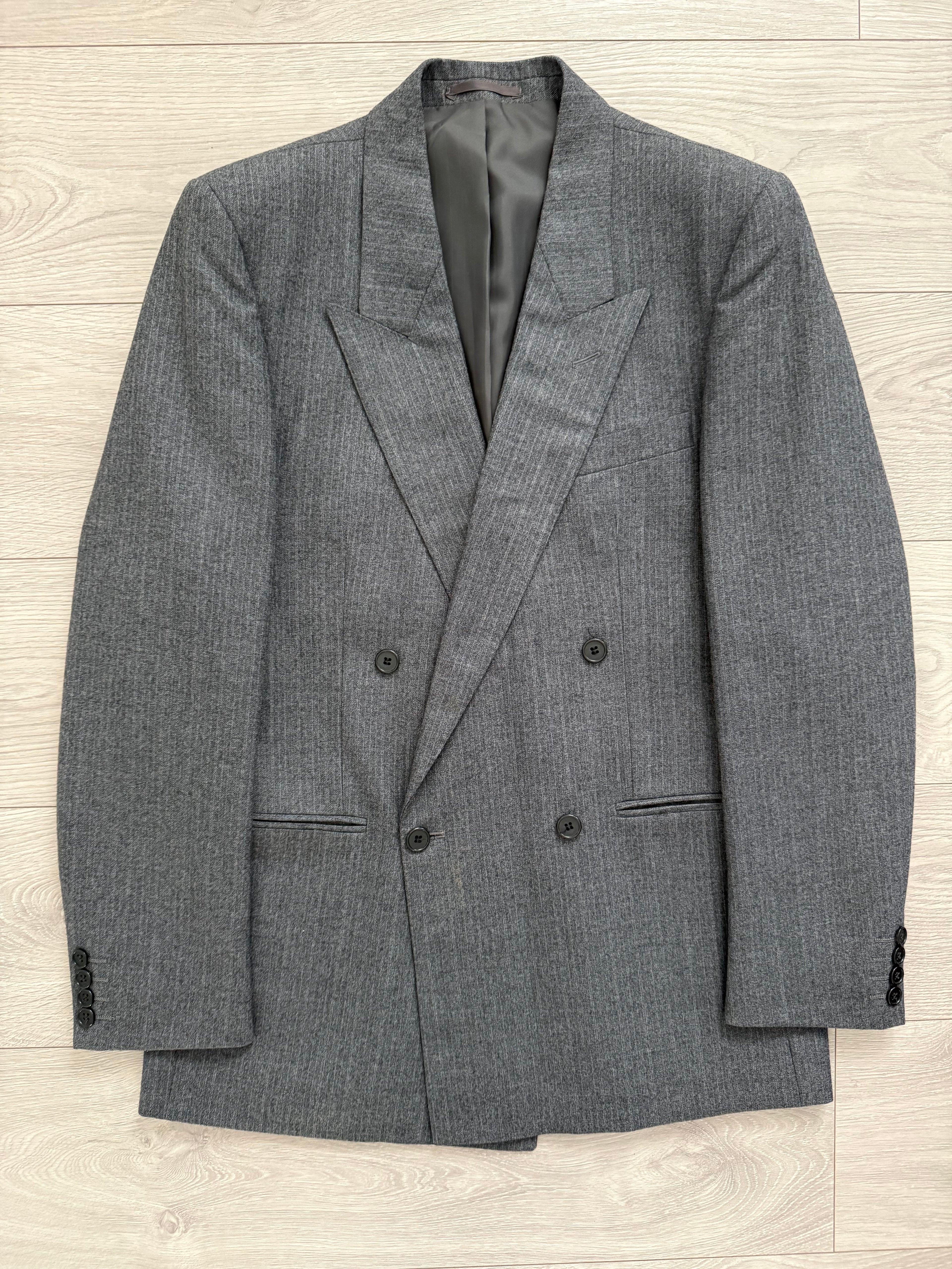 Vintage 1980s Peaked Lapel Double Breasted Pleated Wool Suit Grey Made in England - Size S Jacket / 30" Waist