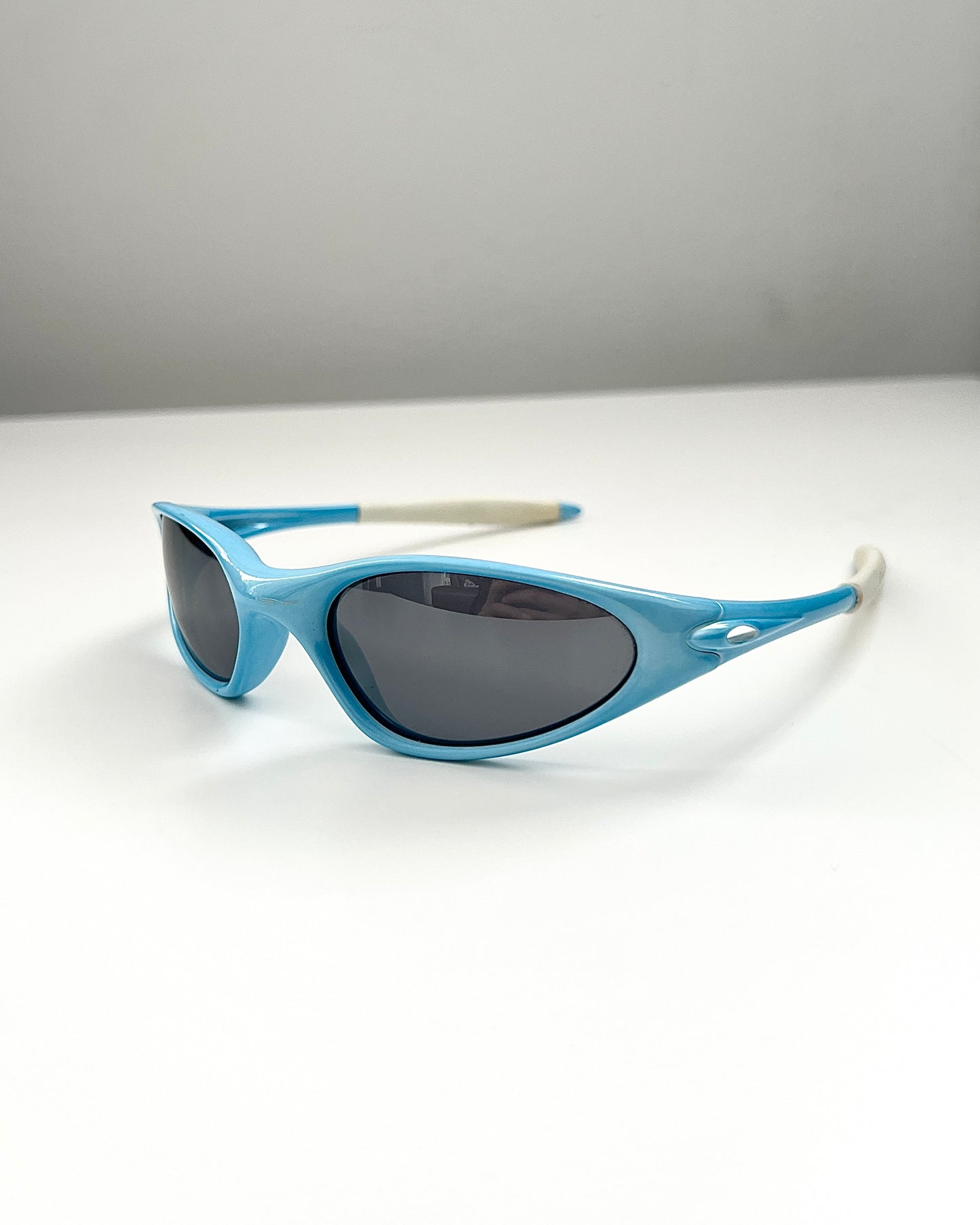 Oakley Minute Gen 1 Powder Blue Sunglasses Full Set