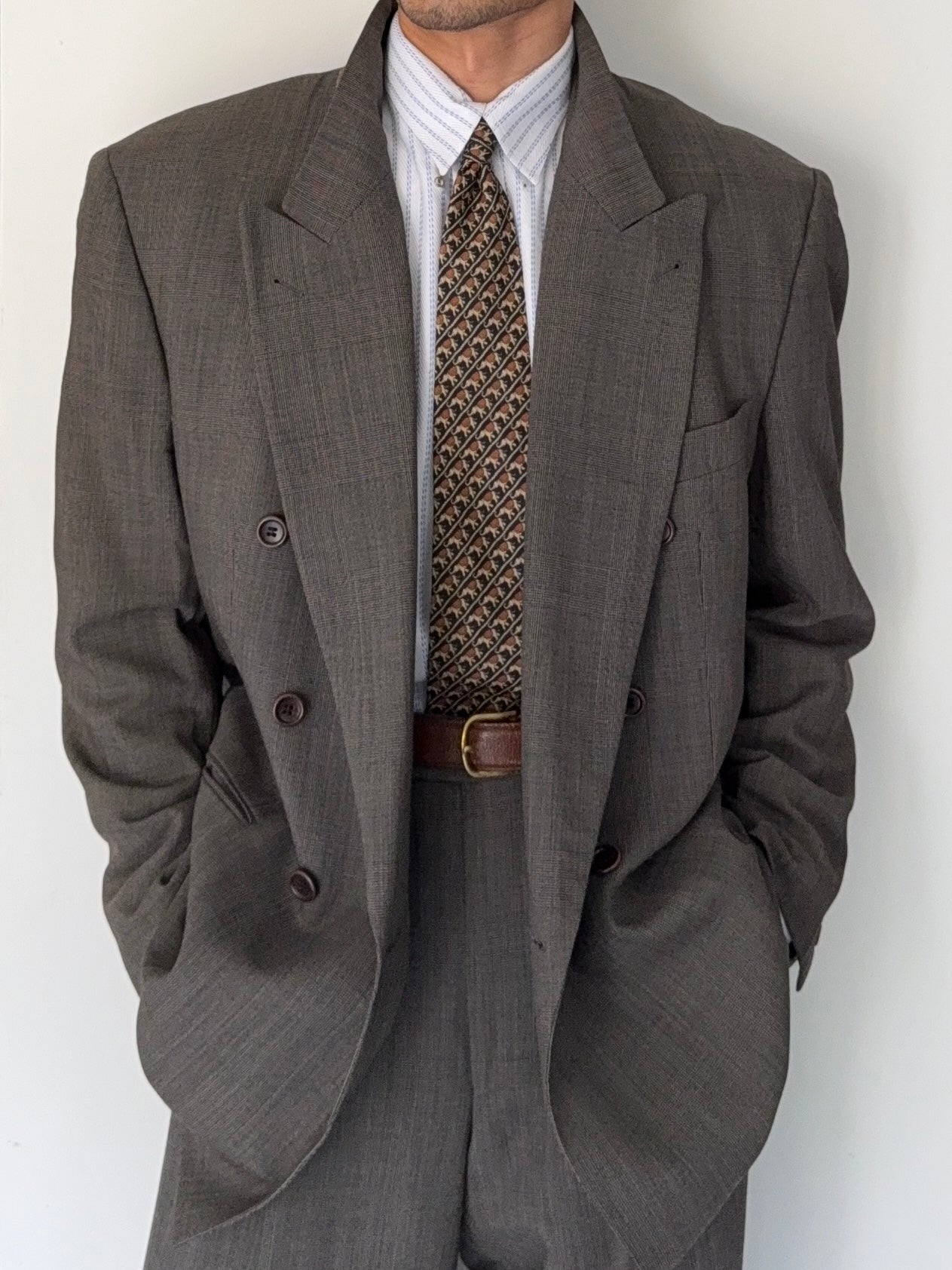 Hugo Boss 1980s 'Zeus' Peaked Lapel Double Breasted Pleated Wool Check Suit Greige - Size XL Jacket / 34" Waist