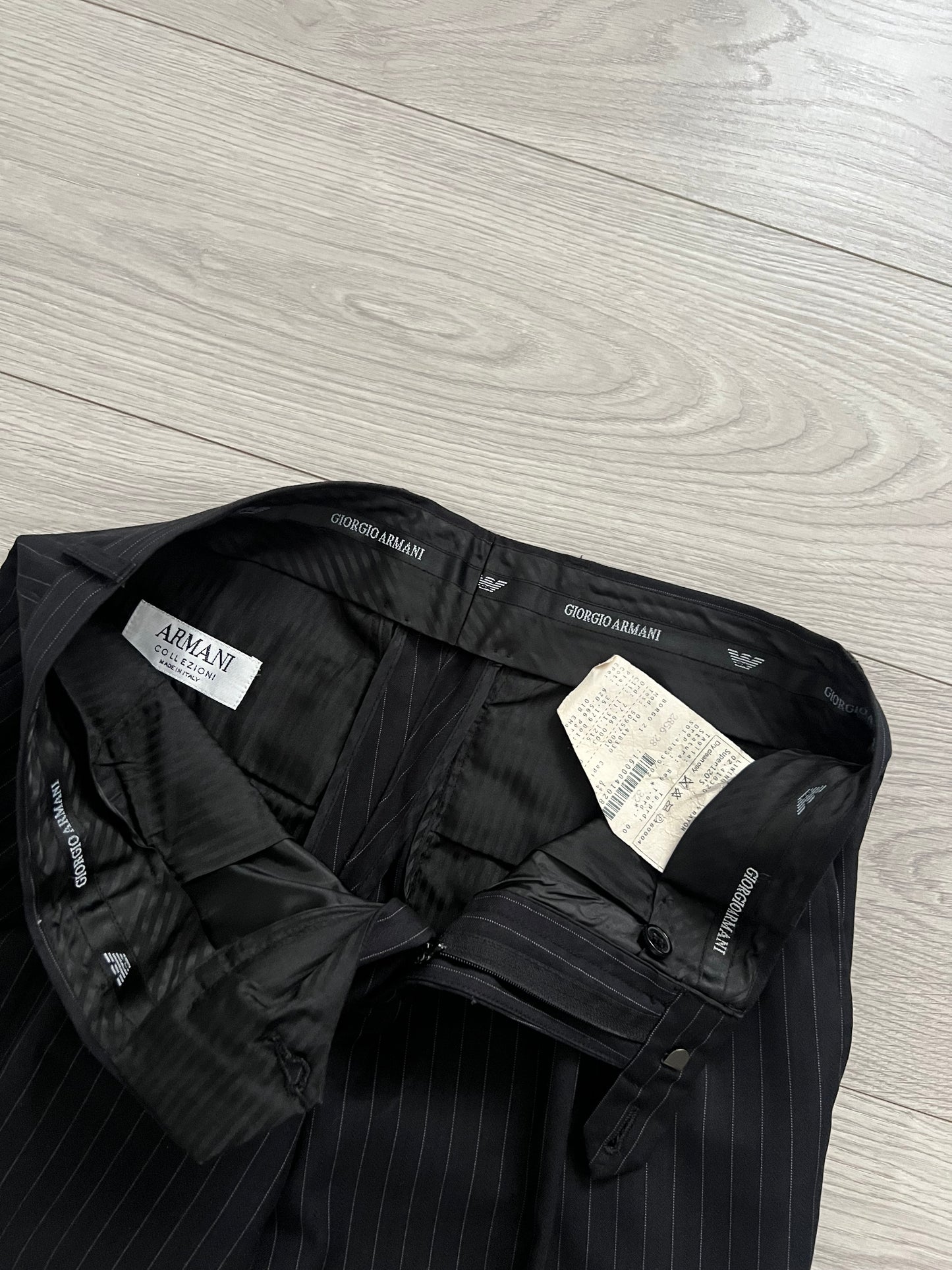 Armani 1990s Striped Pleated Relaxed Suit - Size S Jacket / 30" Waist