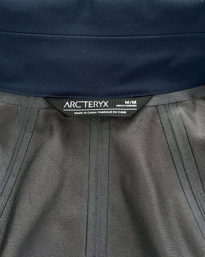 Arcteryx Keppel Waterproof Trench Coat Blue - Size M