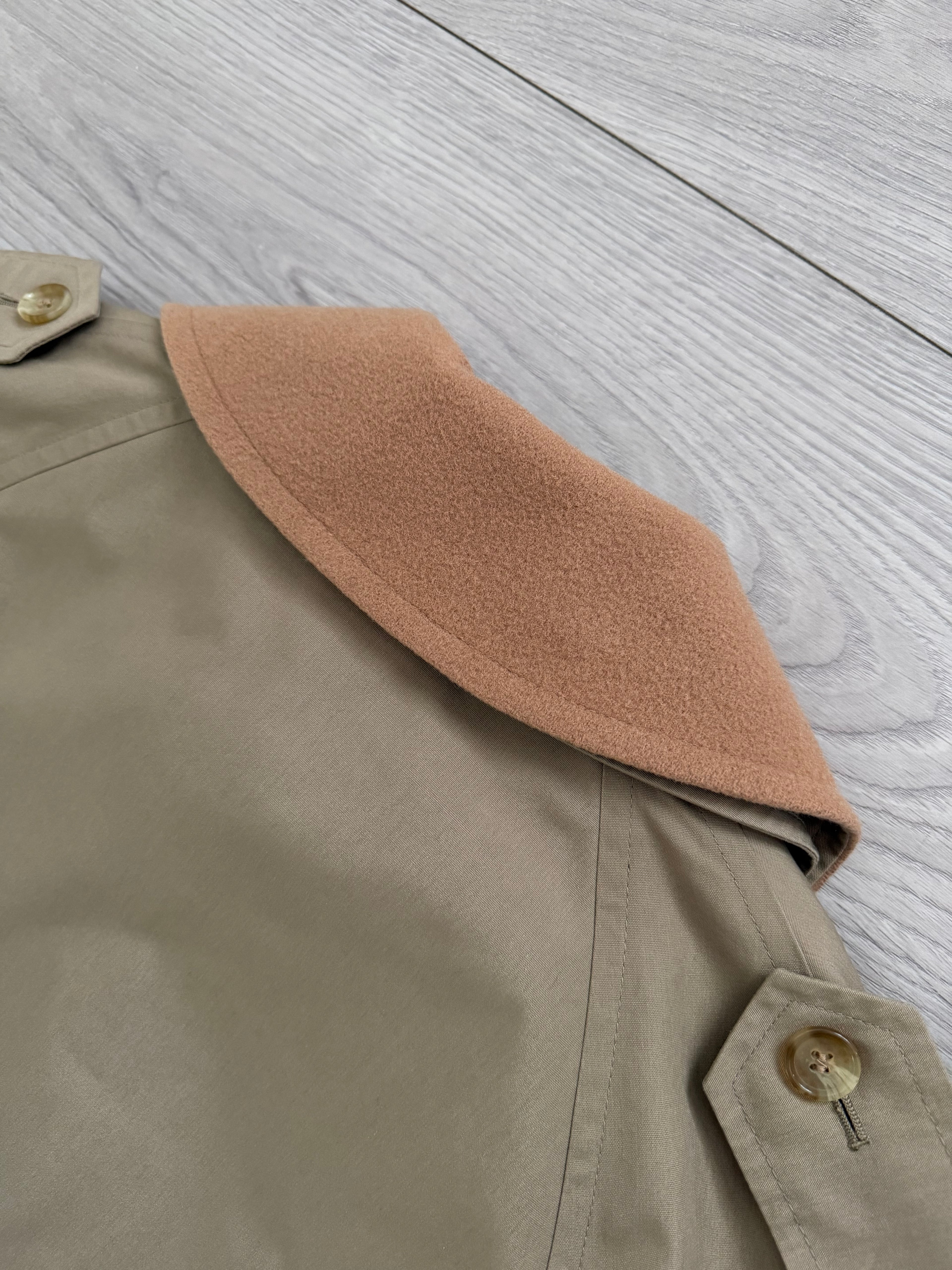 Brooks Brothers Vintage Water Repellent Trench Coat W/ Removable Wool Liner - Size M