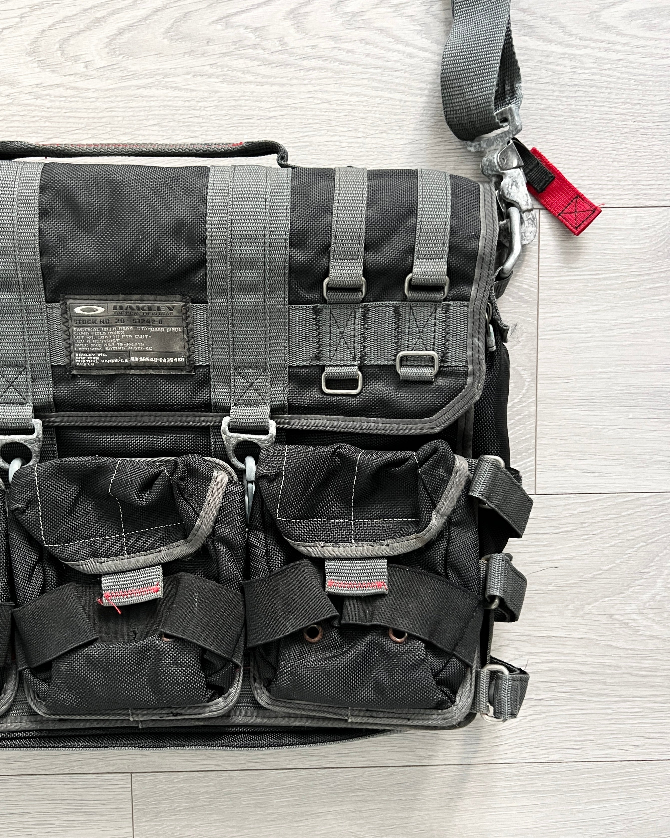 Oakley Tactical Field Gear Technical Cargo Utility Bag