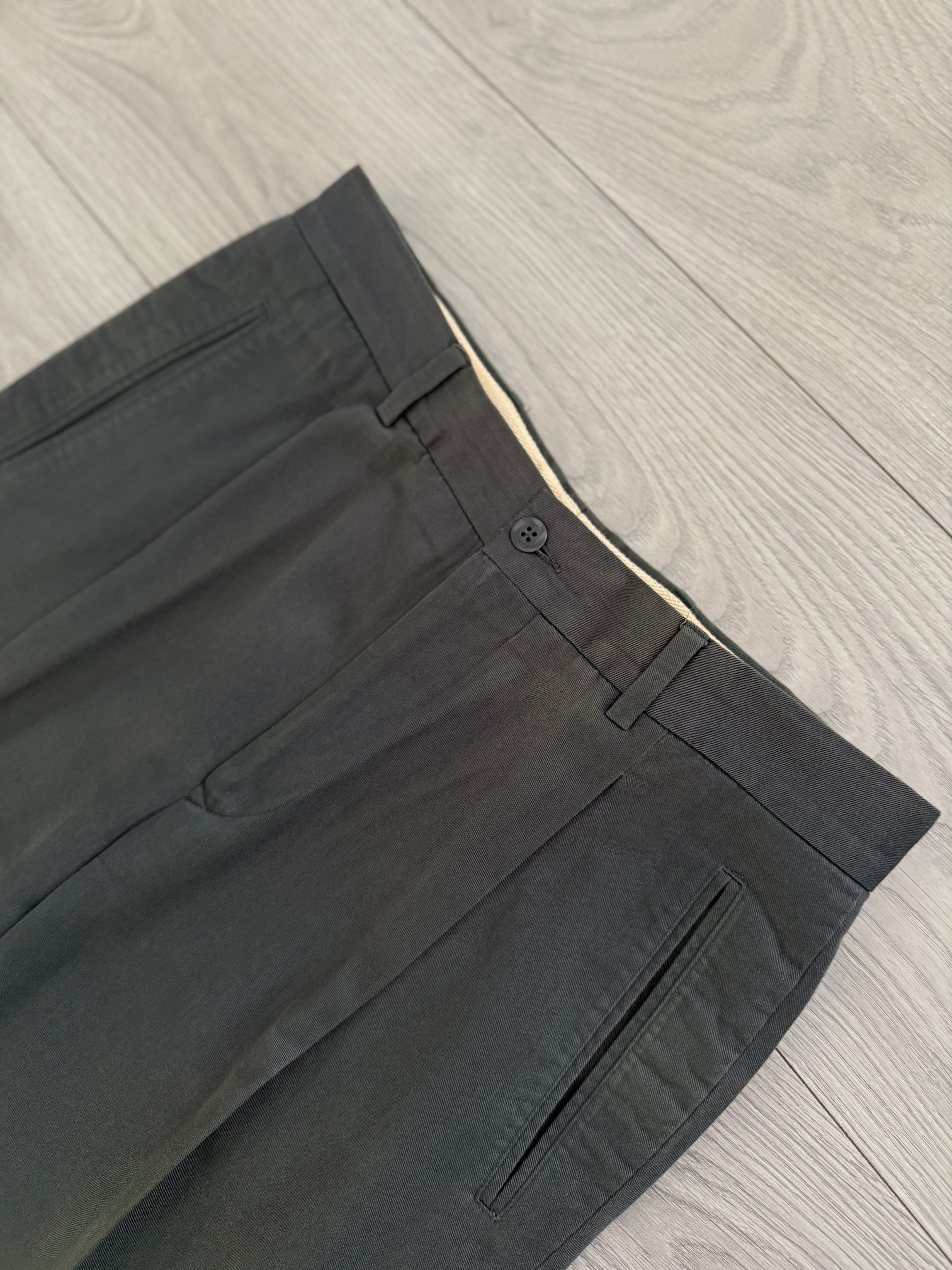 Armani 2000s Pleated Cotton Green Pants - Size 30" Waist
