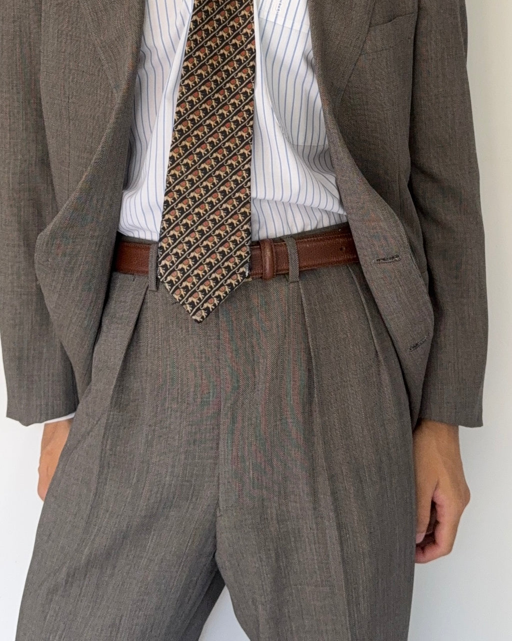 Ralph Lauren 1990s 2B Pleated Lightweight Wool Suit Green - Size M Jacket / 28" Waist
