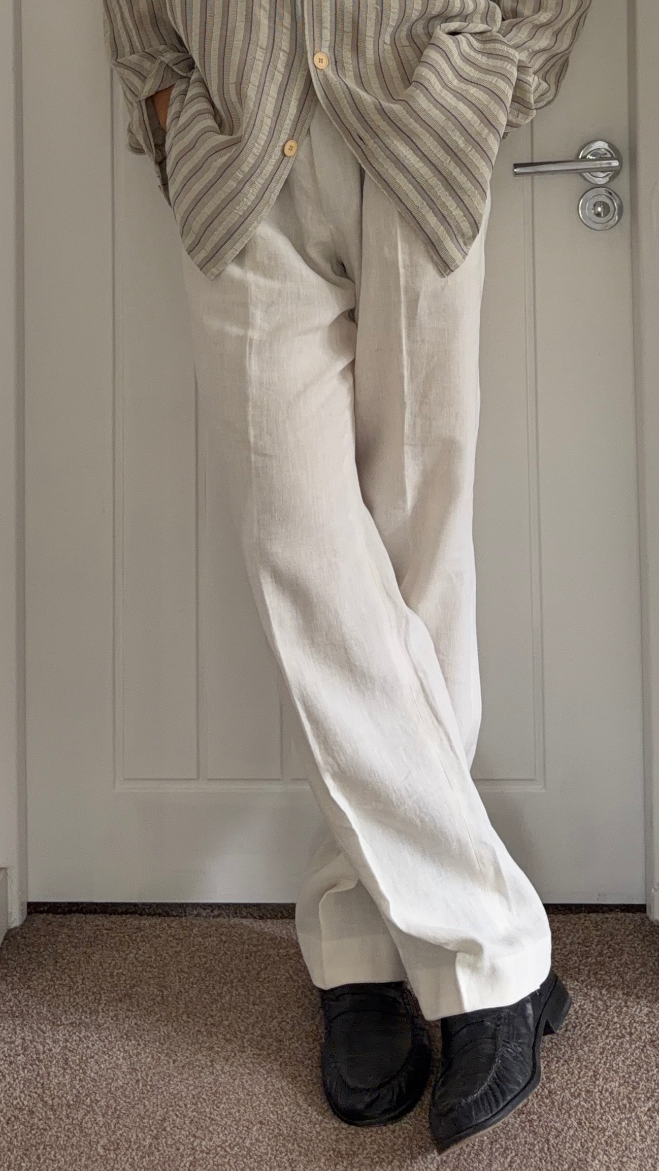 Suit Supply Pleated Linen White Pants - Size 30" Waist