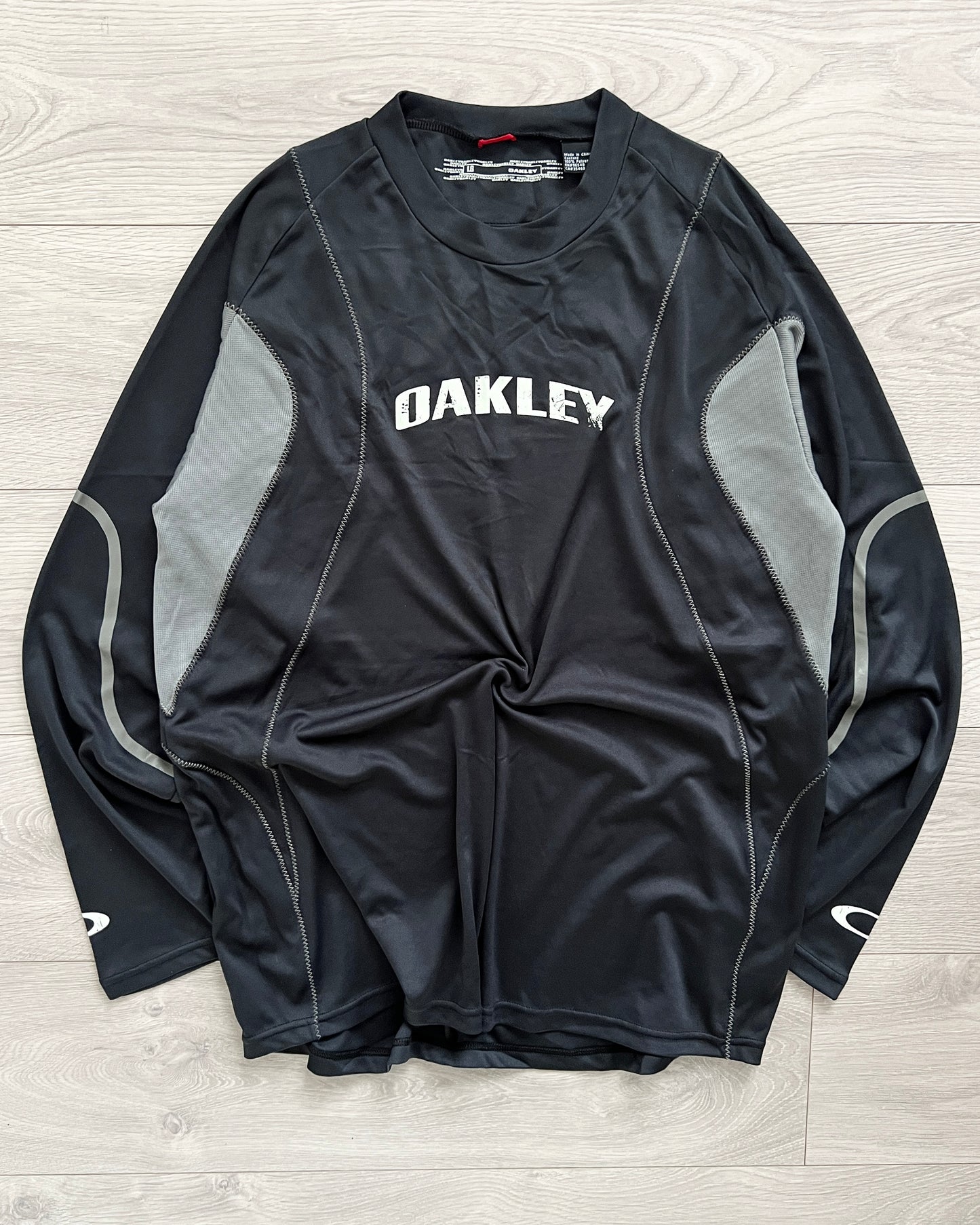 Oakley FW06 Technical Curve Panelled Jersey Top - Size L