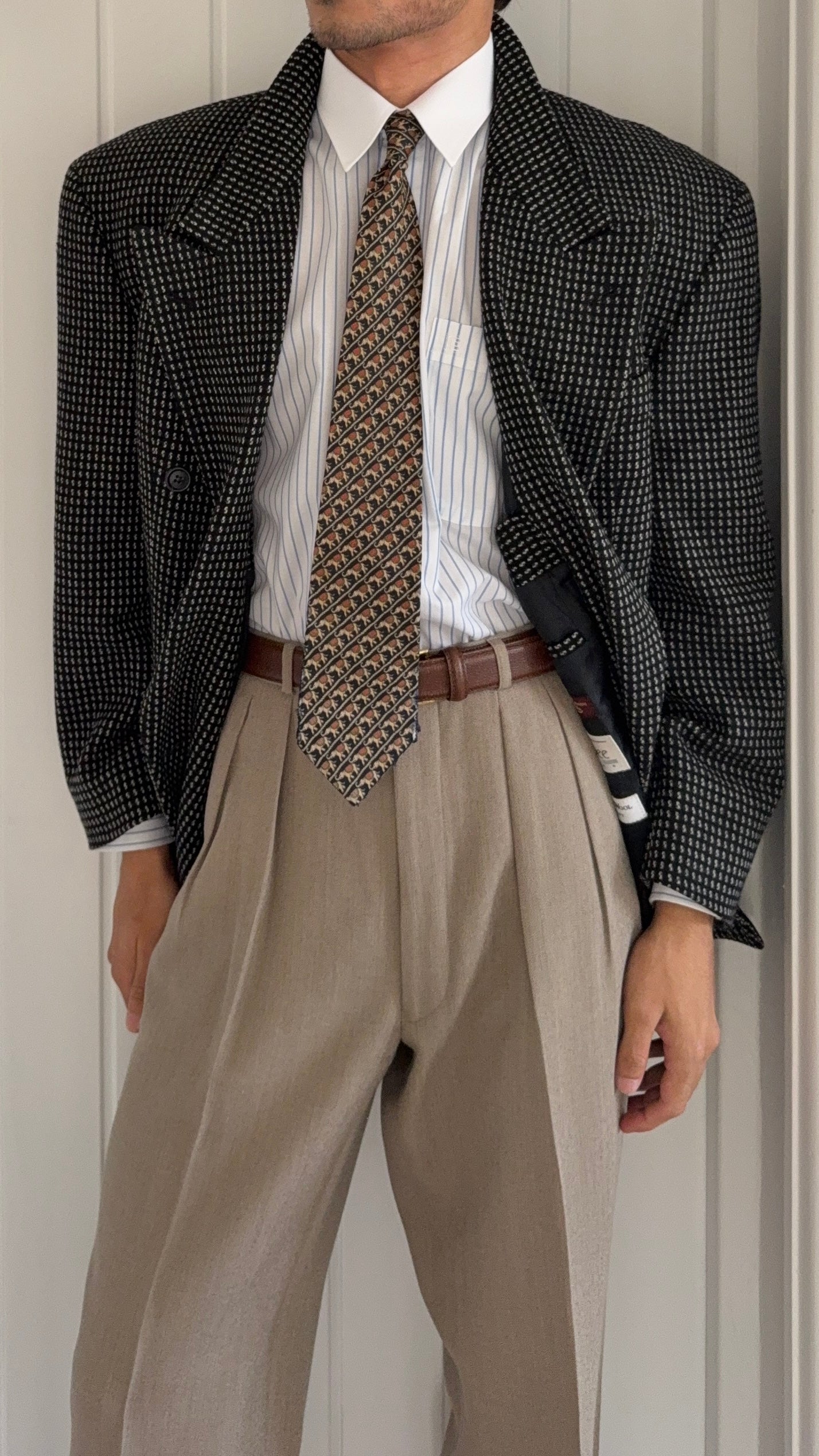 Hugo Boss 1980s Wool Cashmere Peaked Lapel Double Breasted Textured Sport Jacket Blazer - Size XL