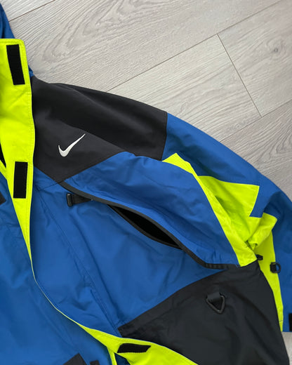 Nike ACG 00s Lungs Era Waterproof Storm Fit Tech Jacket - Size XL