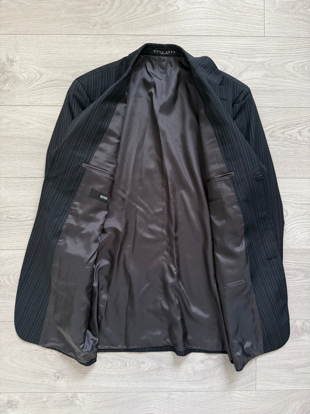 Hugo Boss 1990s 'Sigma' Striped Pleated Wool Suit Made in USA - Size M Jacket / 32" Waist