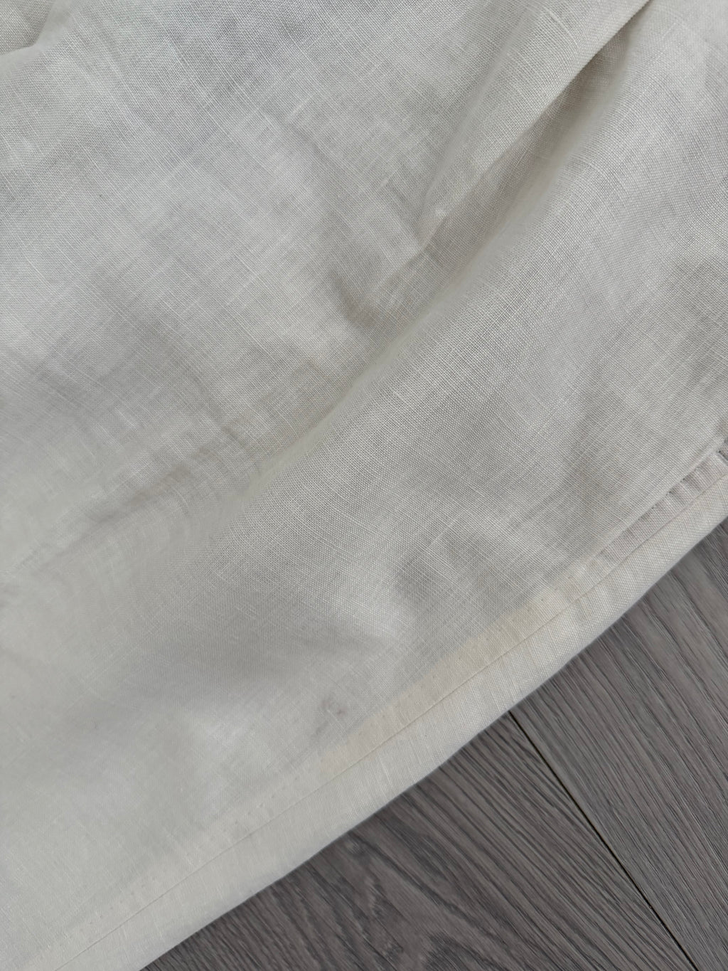 Suit Supply Pleated Linen White Pants - Size 30" Waist