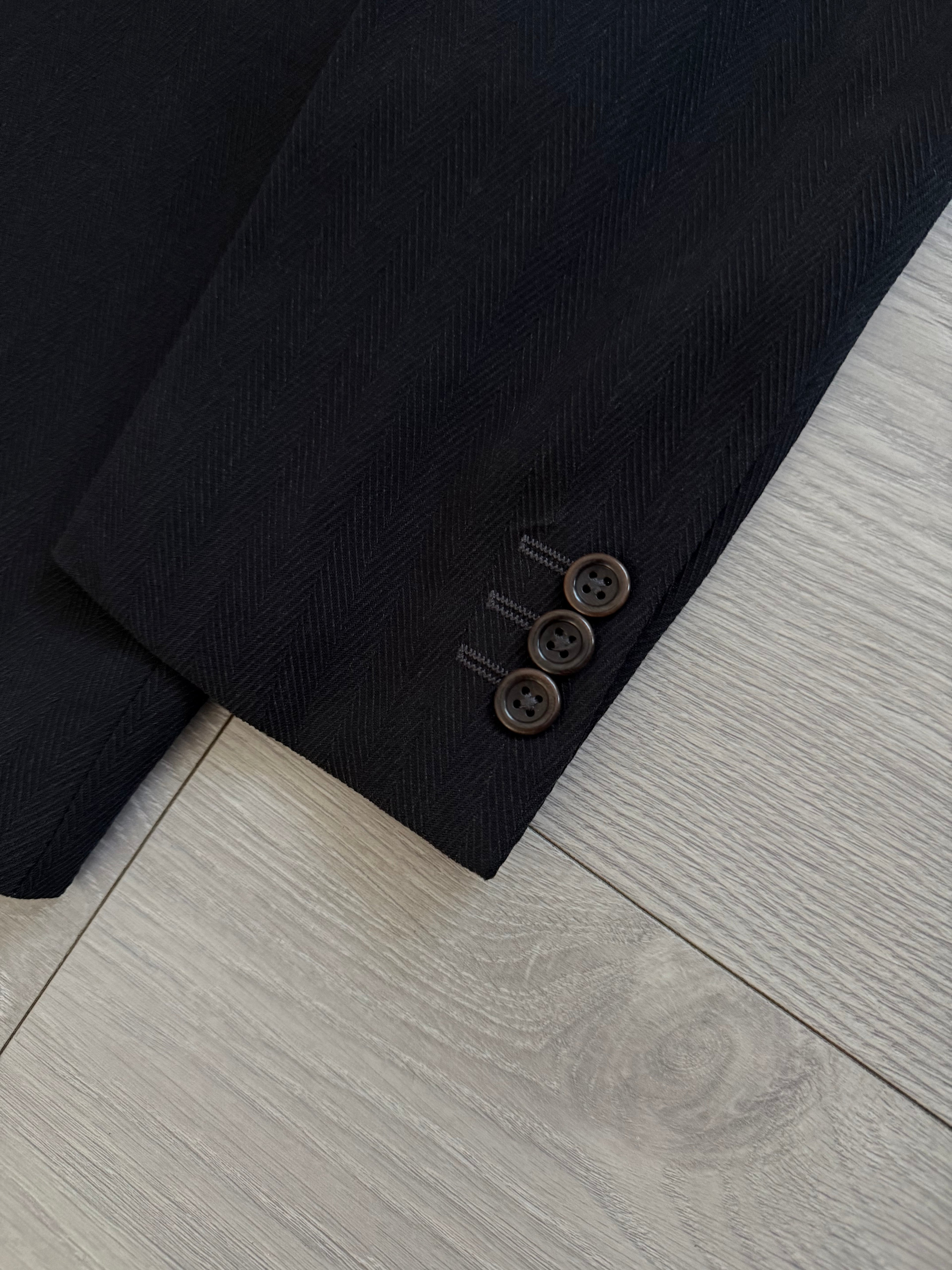 Armani 1990s 2B Textured Herringbone Wool Pleated Black Suit - Size S Jacket / 30" Waist
