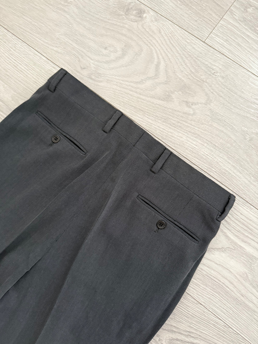 Giorgio Armani 1980s Double Breasted Pleated Wool Suit Steel Charcoal New - Size L Jacket / 32" Waist