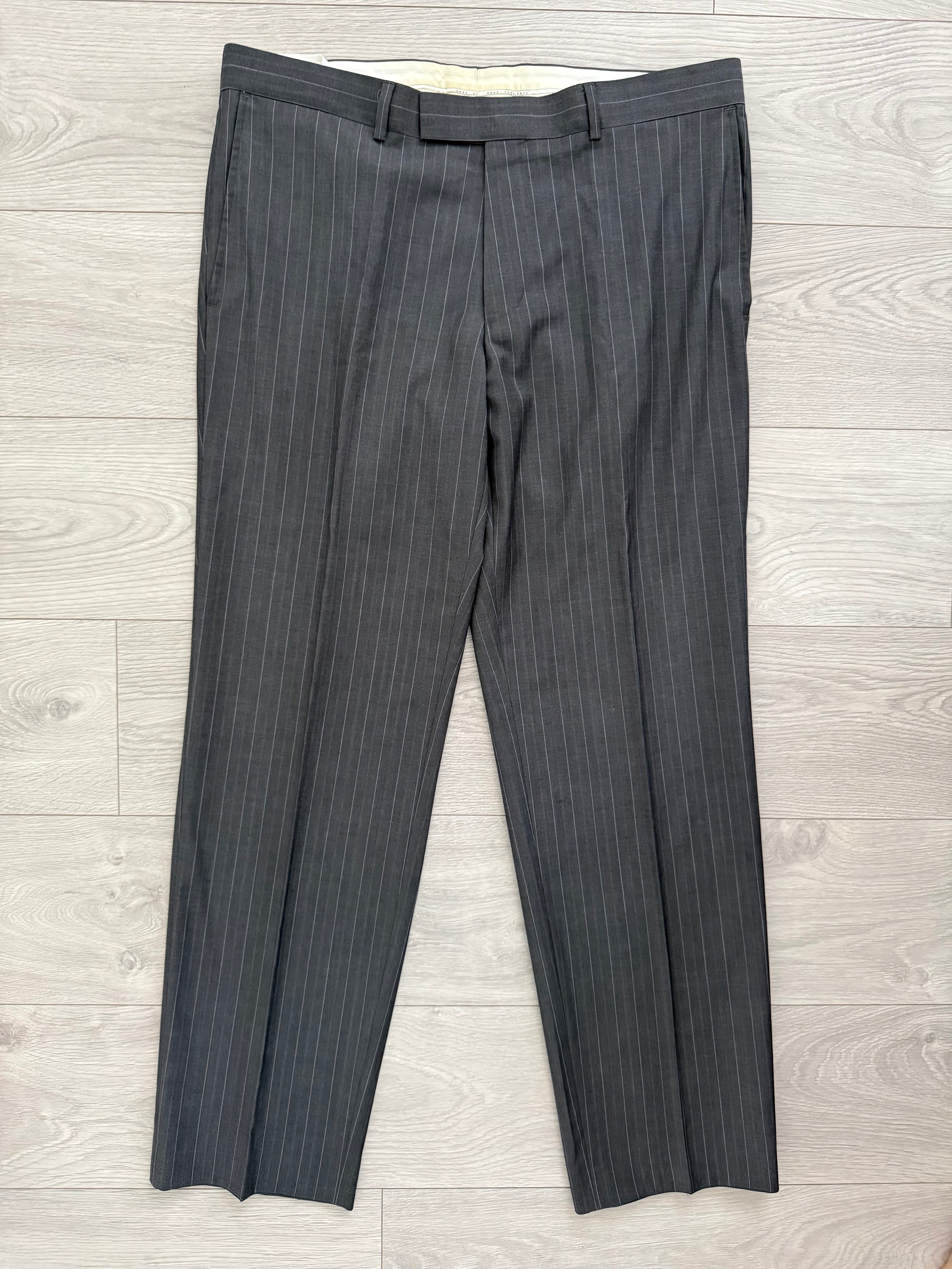 Hugo Boss 1990s 'Reno' Pinstriped 2B Lightweight Wool Grey Suit - Size XXL Jacket / 38" Waist