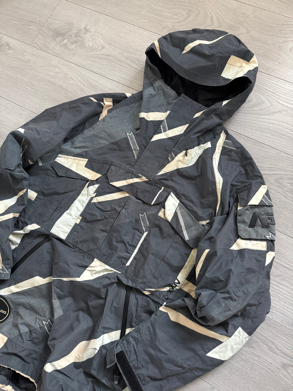 Burton Analog 00s Highmark Technical Waterproof Anorak - Size M