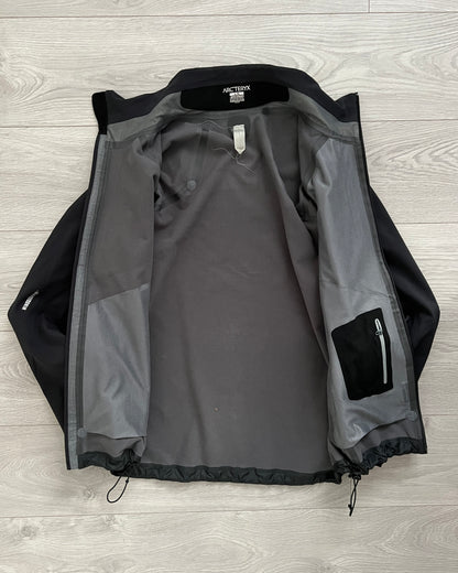 Arcteryx Gore-Windstopper Technical Taped Seam Stingray Jacket - Size L